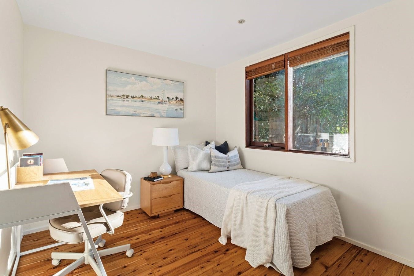11 Hugh Street — photo 9 of 12