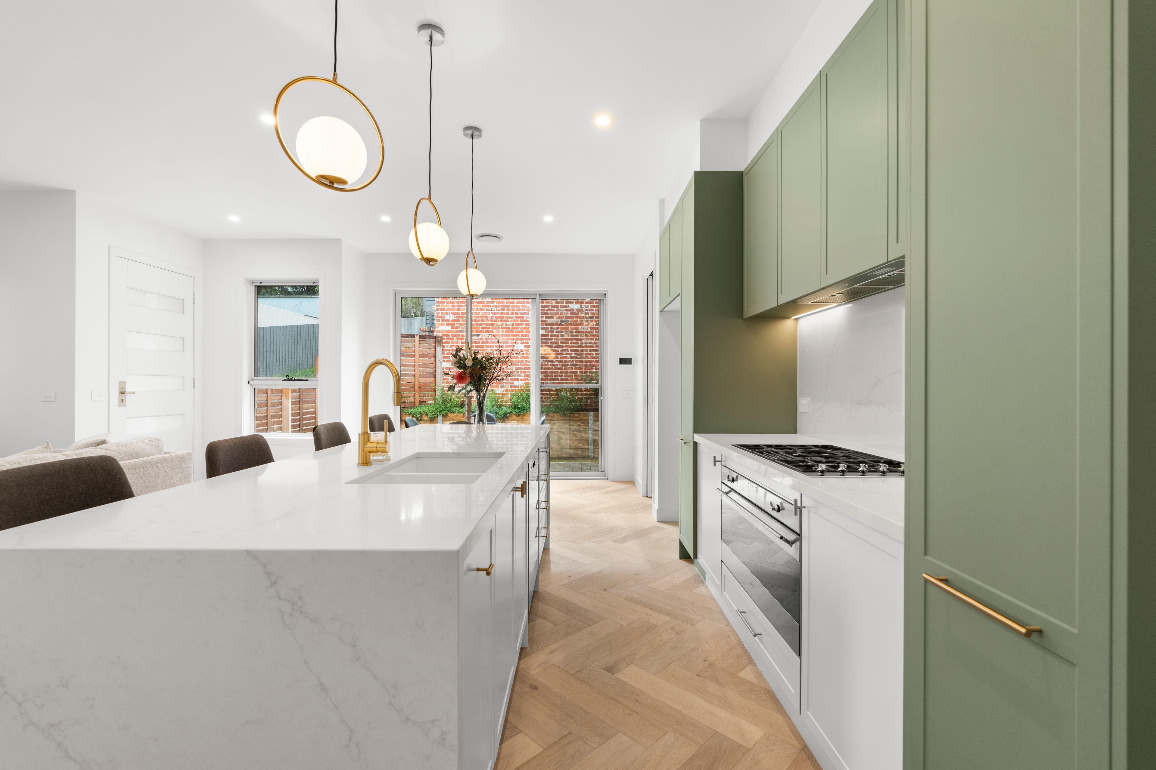 3/8A Bird Street — photo 4 of 10