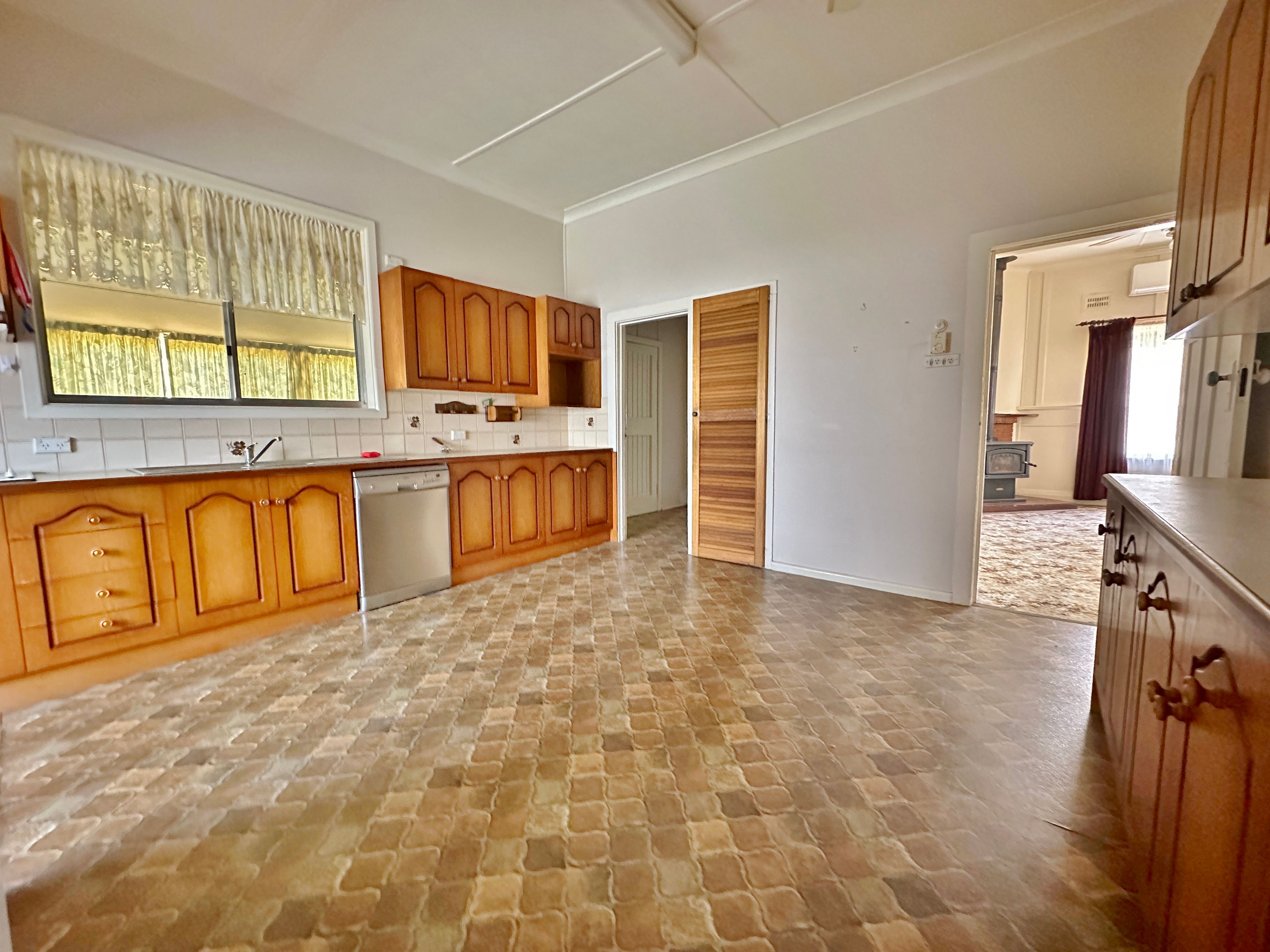4 Scott Street, Harden, NSW 2587