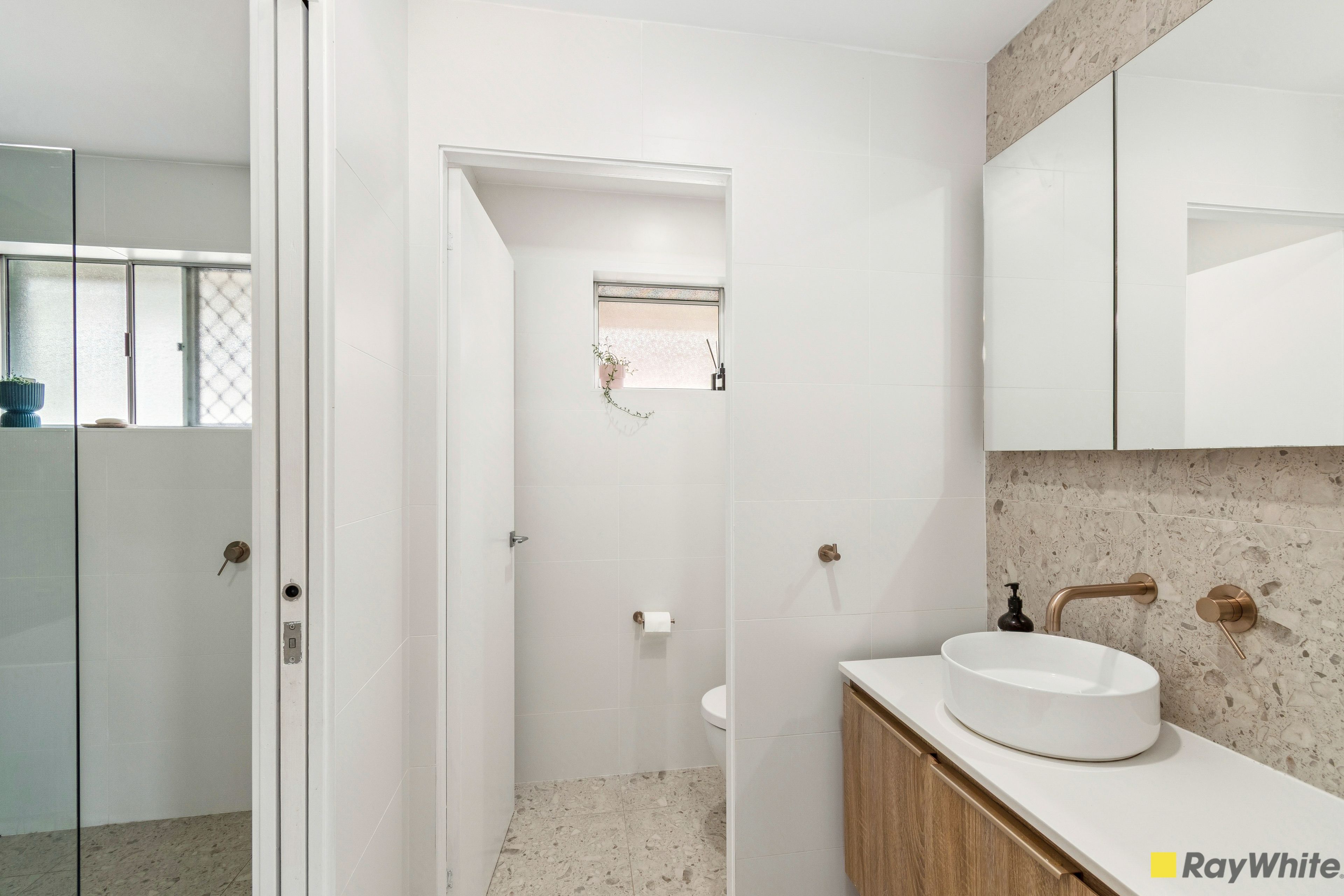 6 Nicholson Road — photo 8 of 12