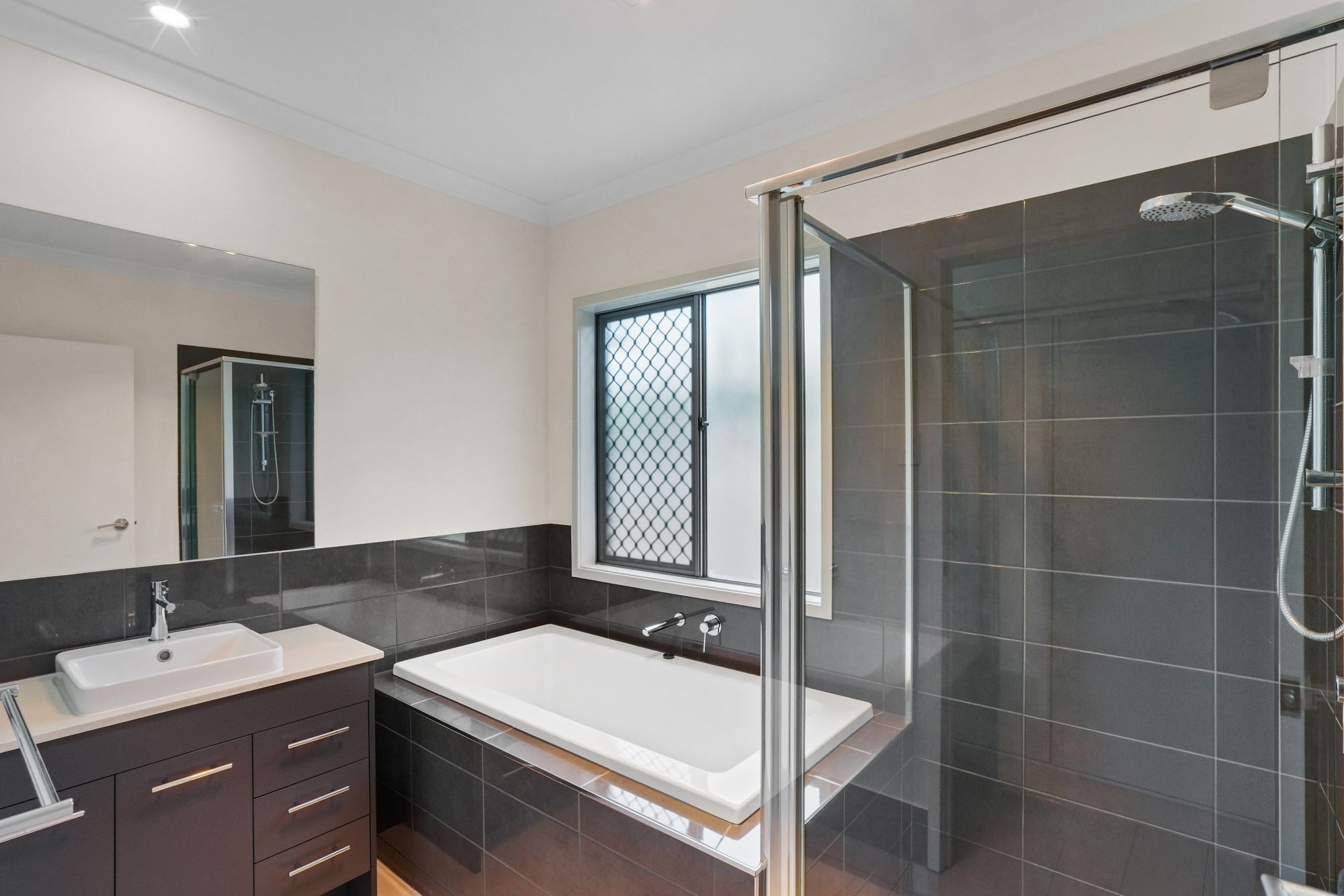 17 Rosella Drive — photo 10 of 24