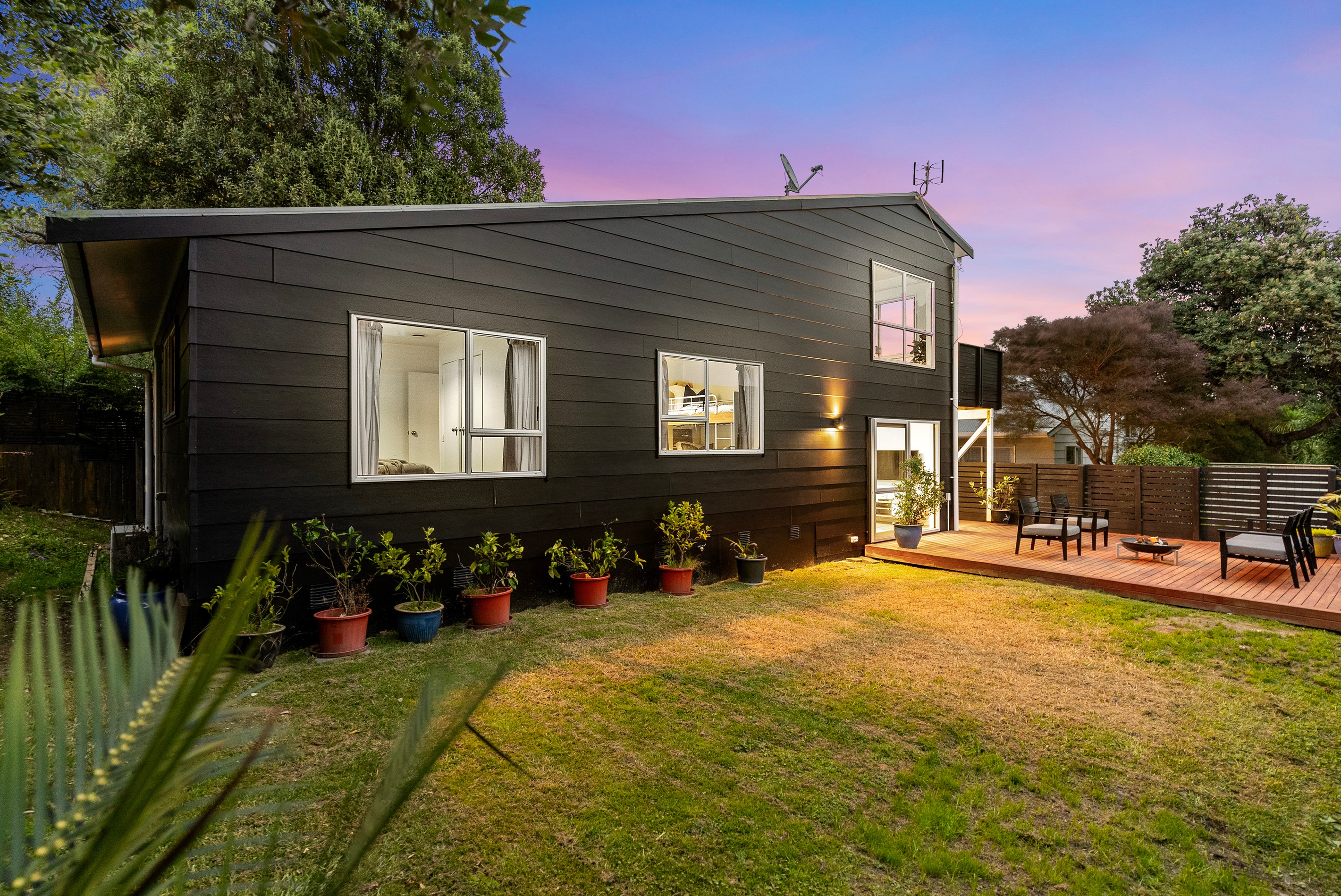 3B Camrose Place, Glenfield, North Shore City