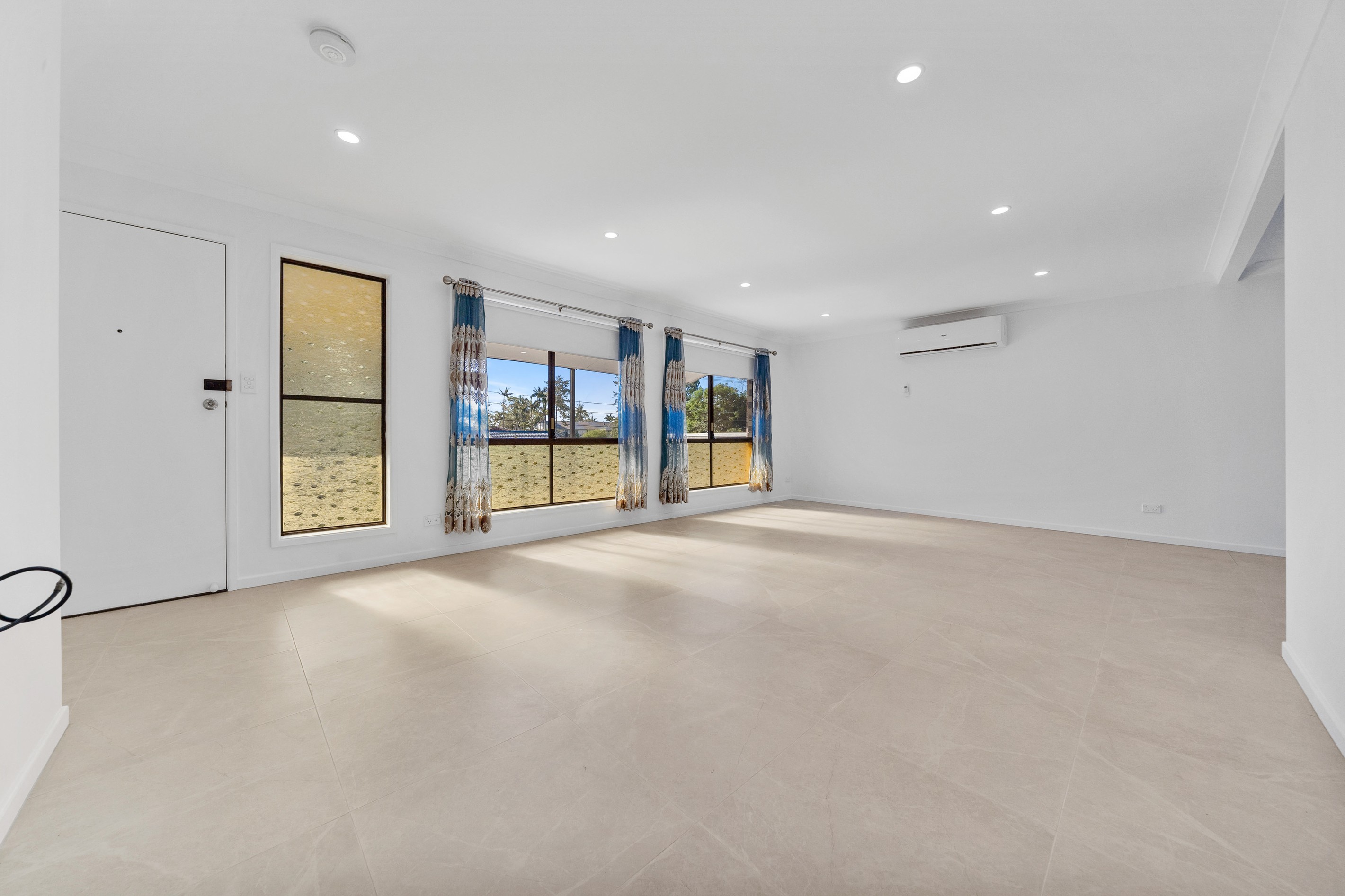 21 Blackthorn Crescent, Shailer Park, QLD 4128