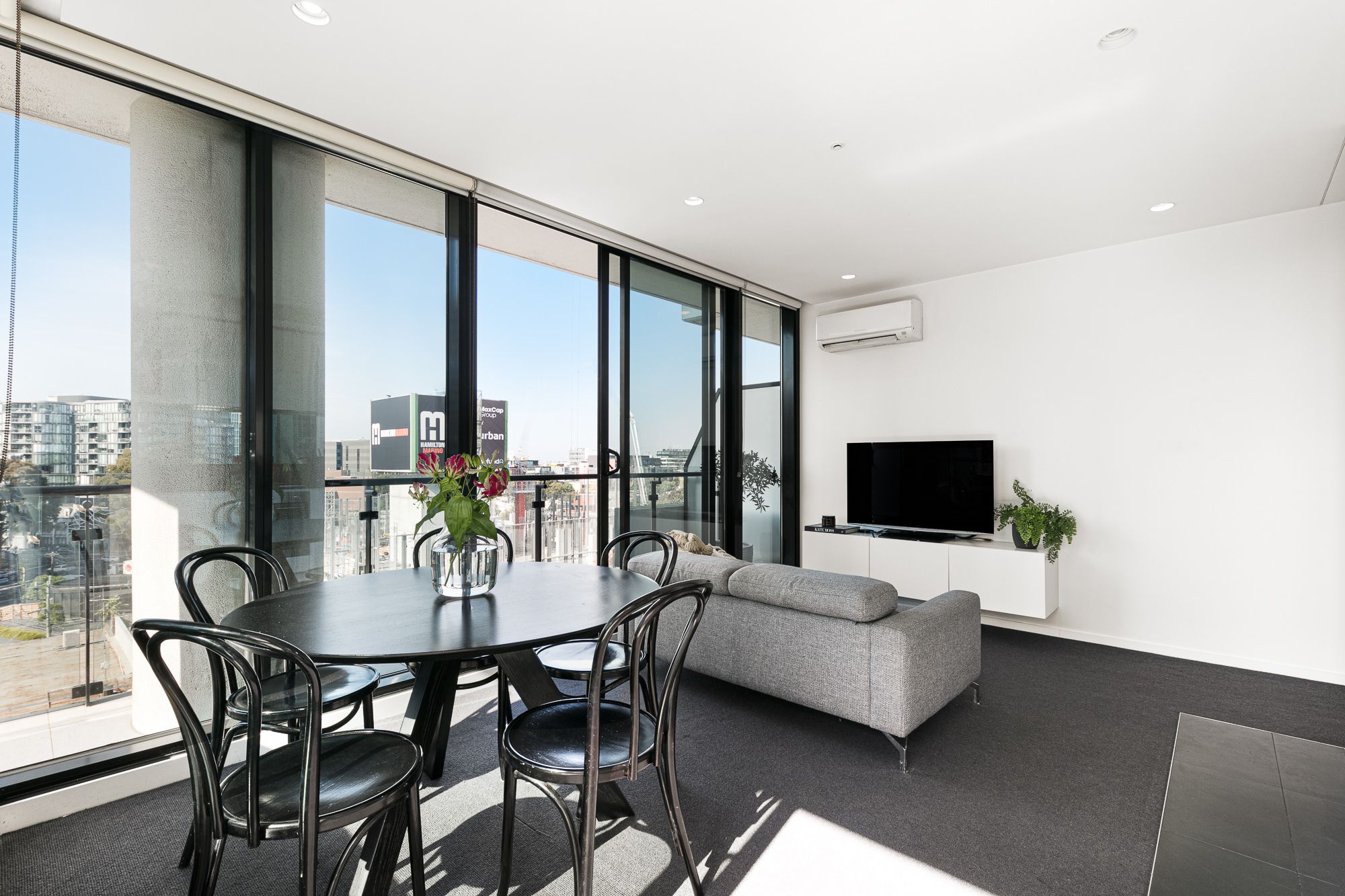 812/52 Park Street, South Melbourne, VIC 3205