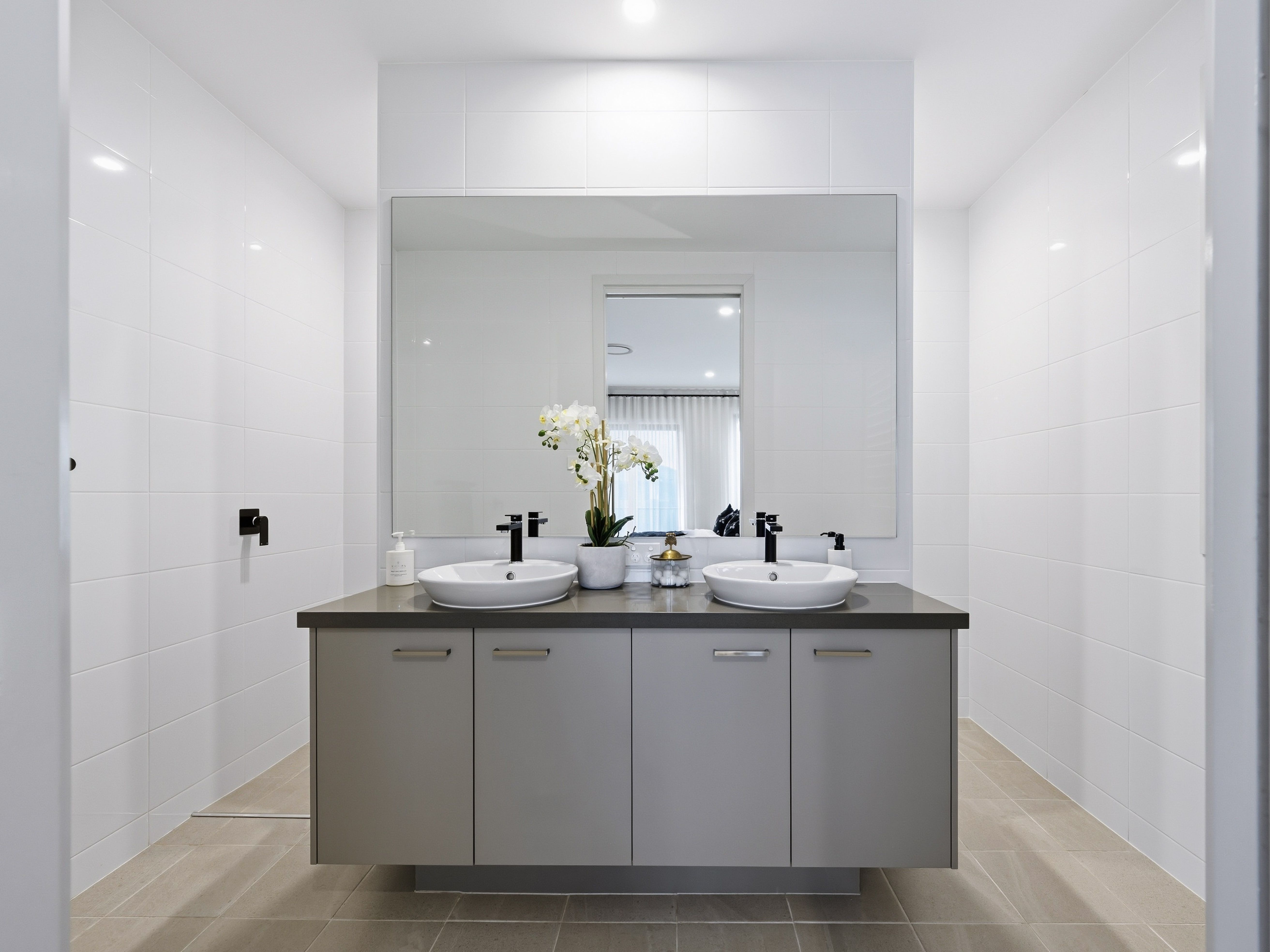 180 Abell Road — photo 13 of 16