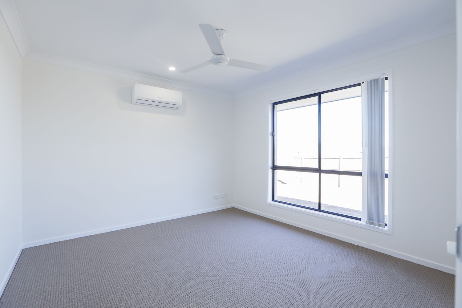 27 Biron Street — photo 8 of 11