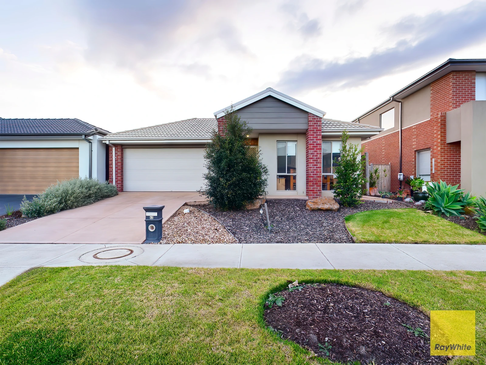 42 Kittyhawk Road, Point Cook, VIC 3030