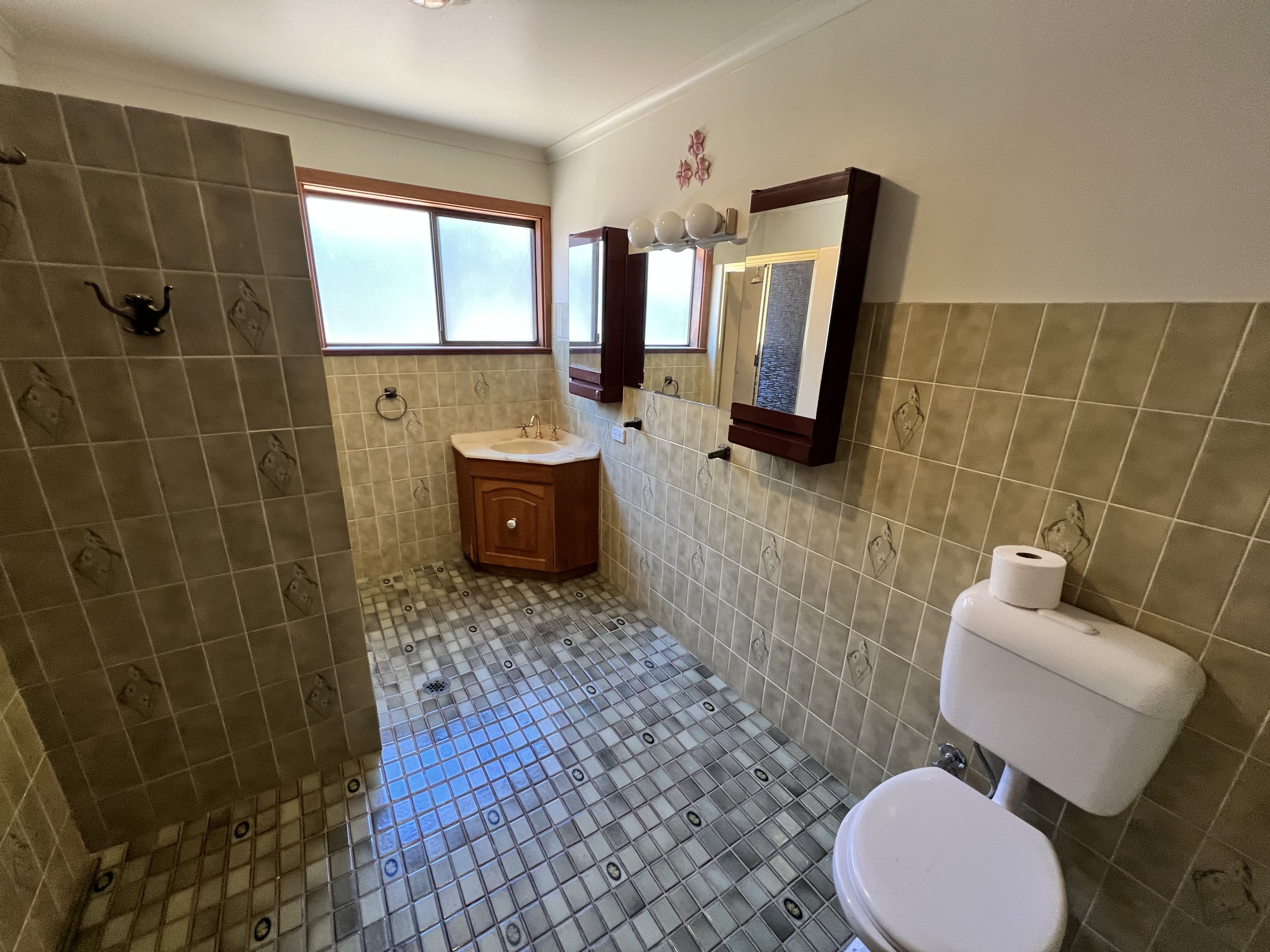 526 Williams Street — photo 9 of 12