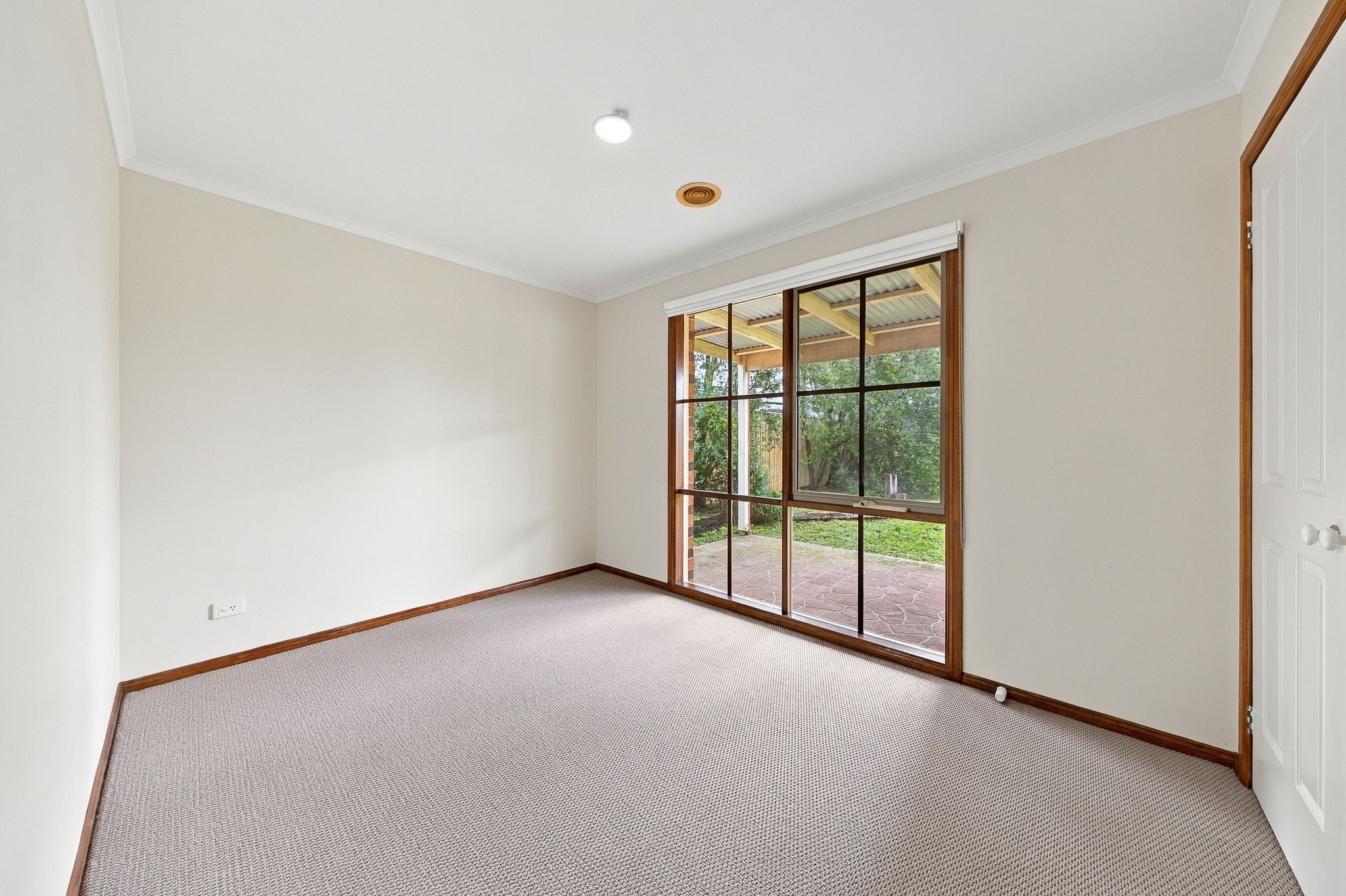 7 McGuigan Drive — photo 9 of 17