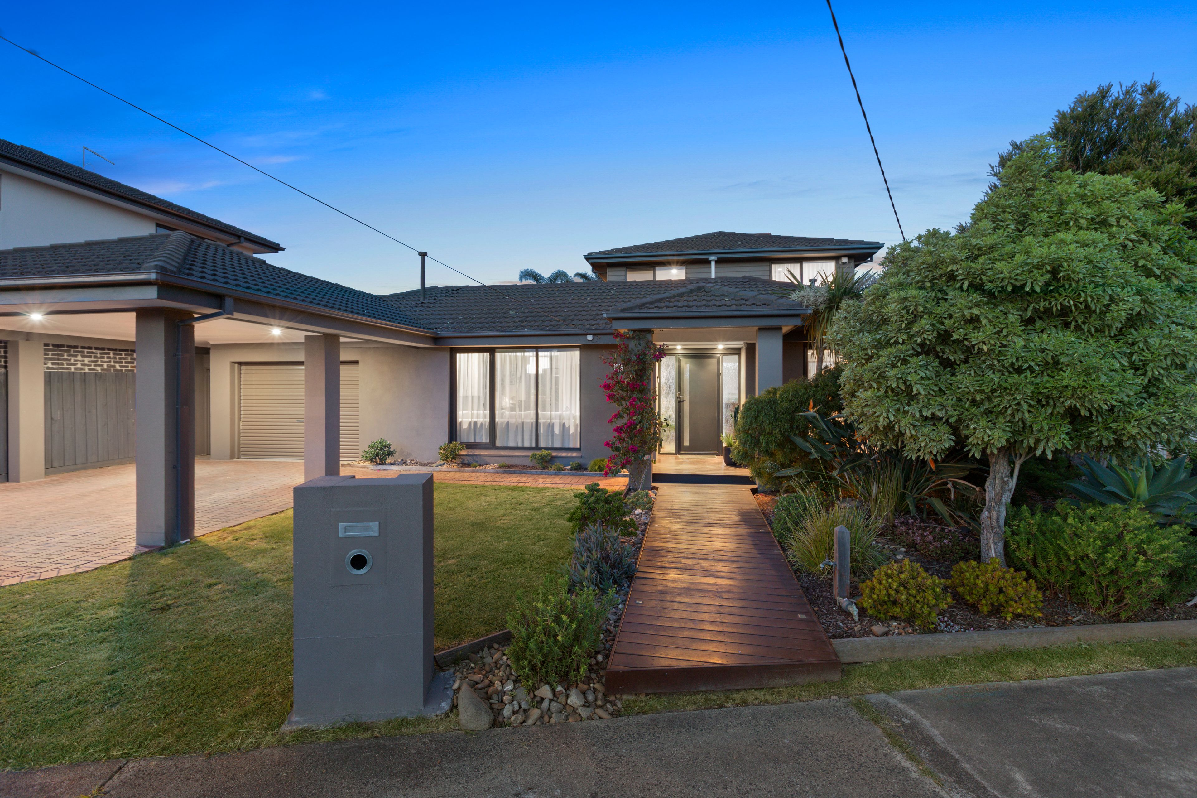 9 Balaka Avenue — photo from Ray White The Bayside Group