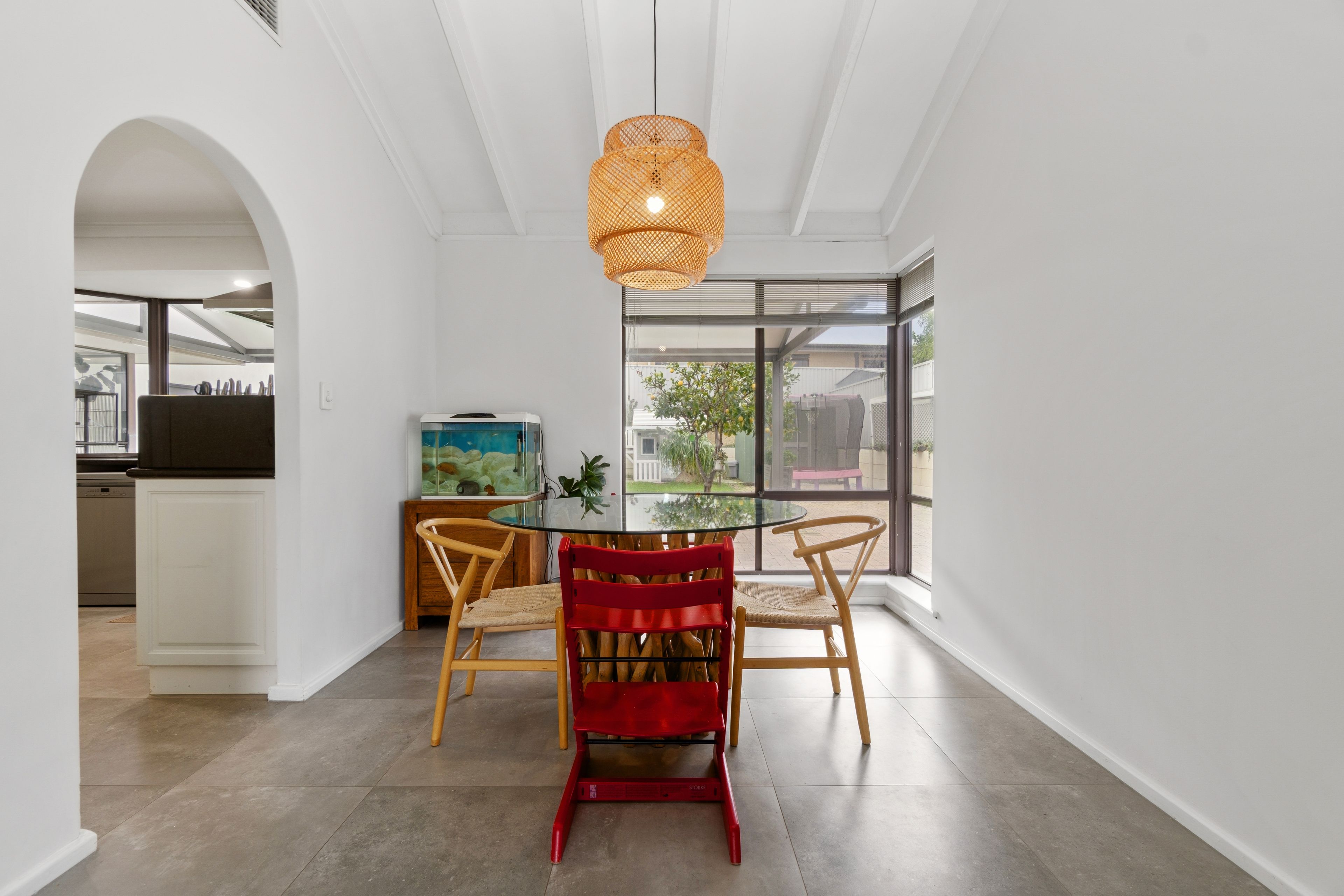 17 Smitherson Street — photo 4 of 30