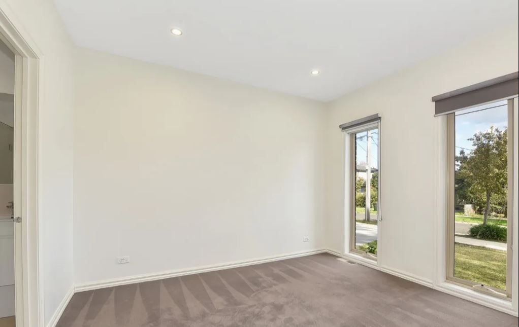1/37 Gillard Street, Burwood, VIC 3125