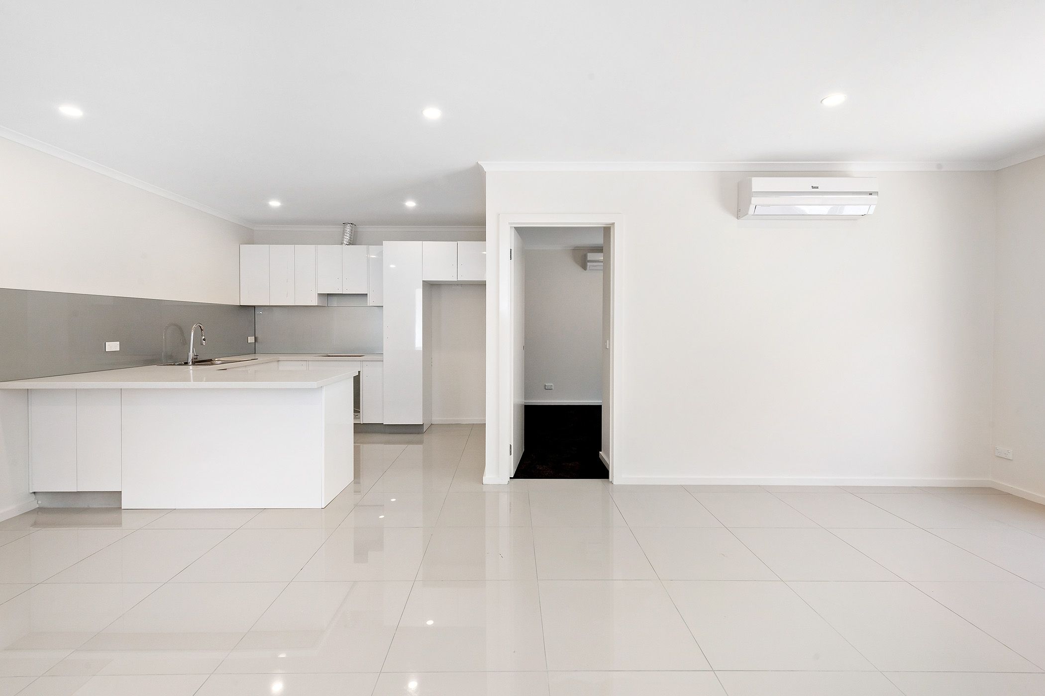 4/35 Helvetia Court, Frankston, VIC 3199