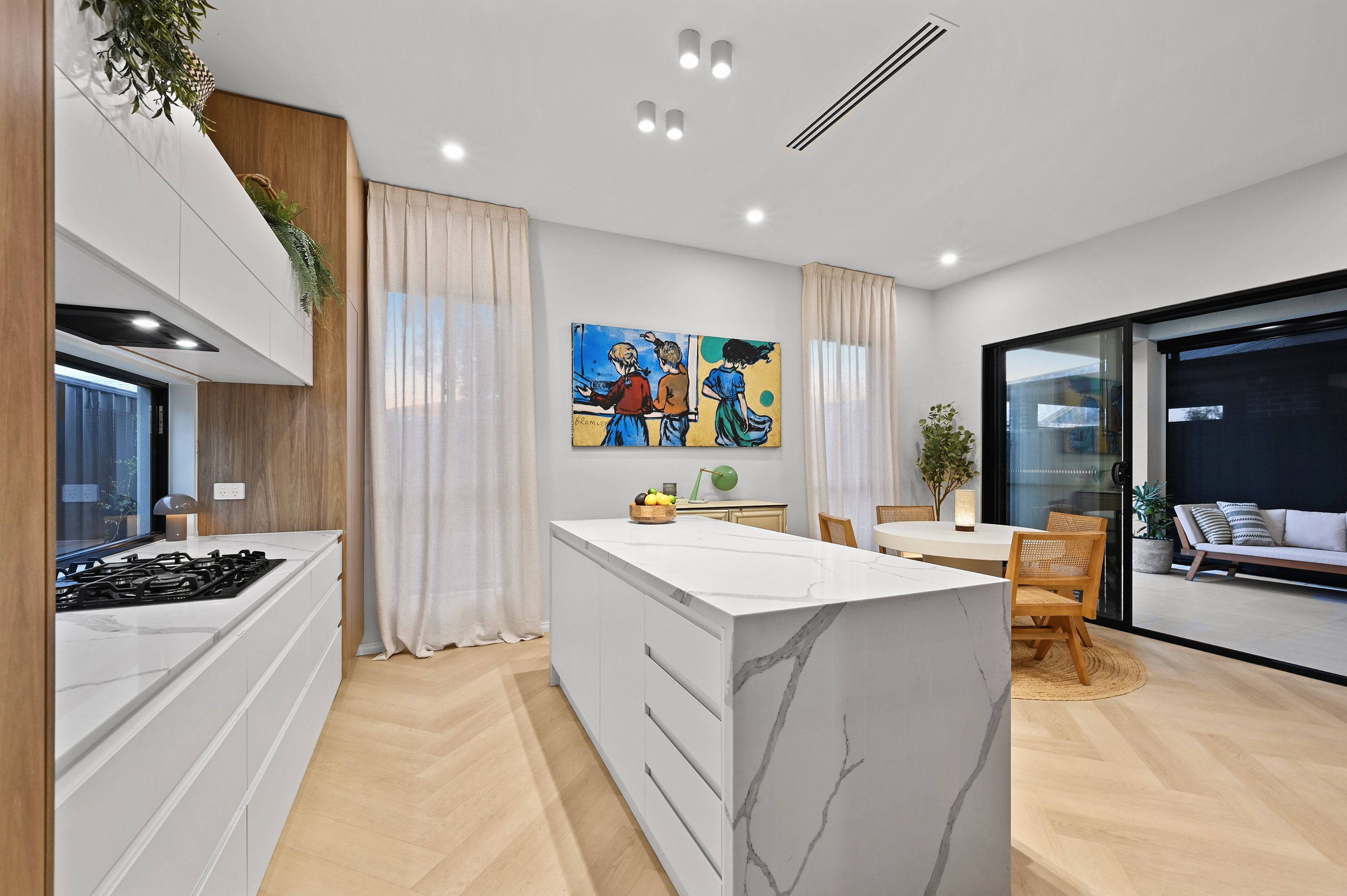 3 Burnett Crescent — photo 9 of 30