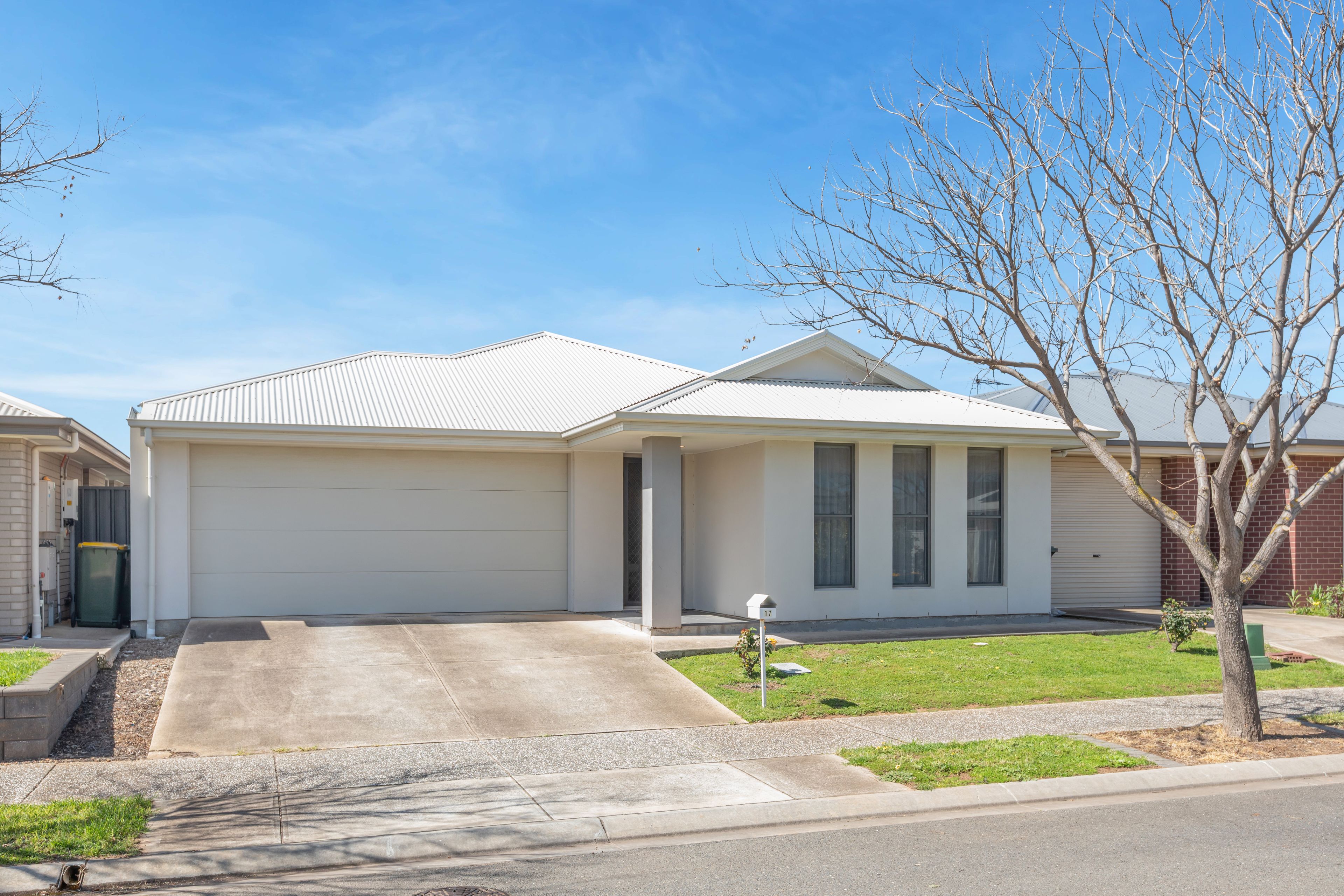 17 Pitt Street — photo from Ray White Craigmore