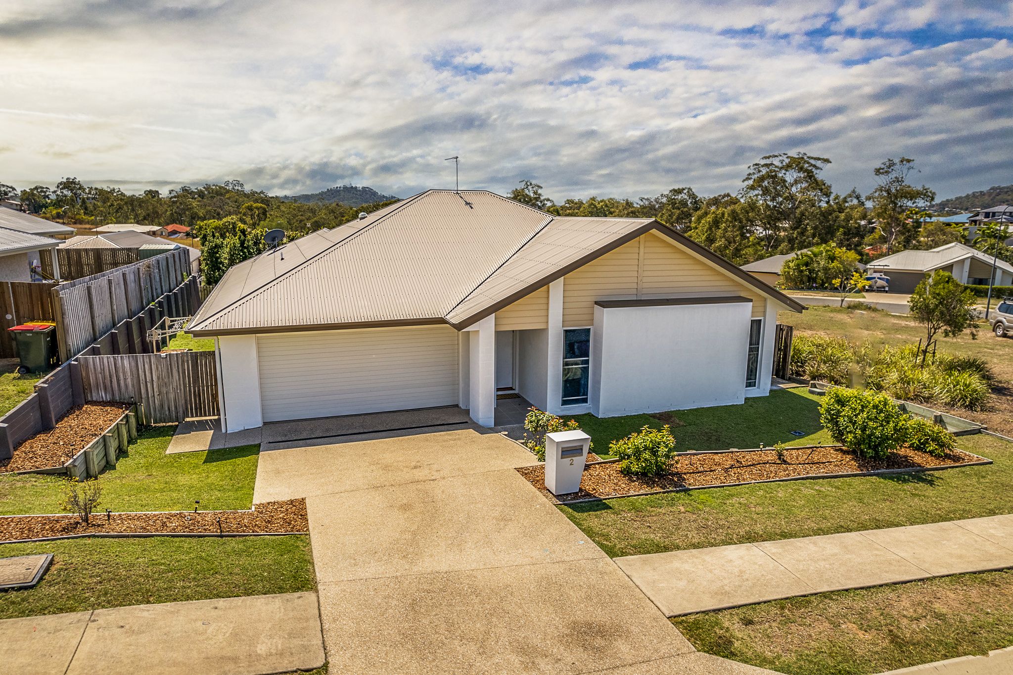 2 Blackbraes Court, New Auckland QLD 4680