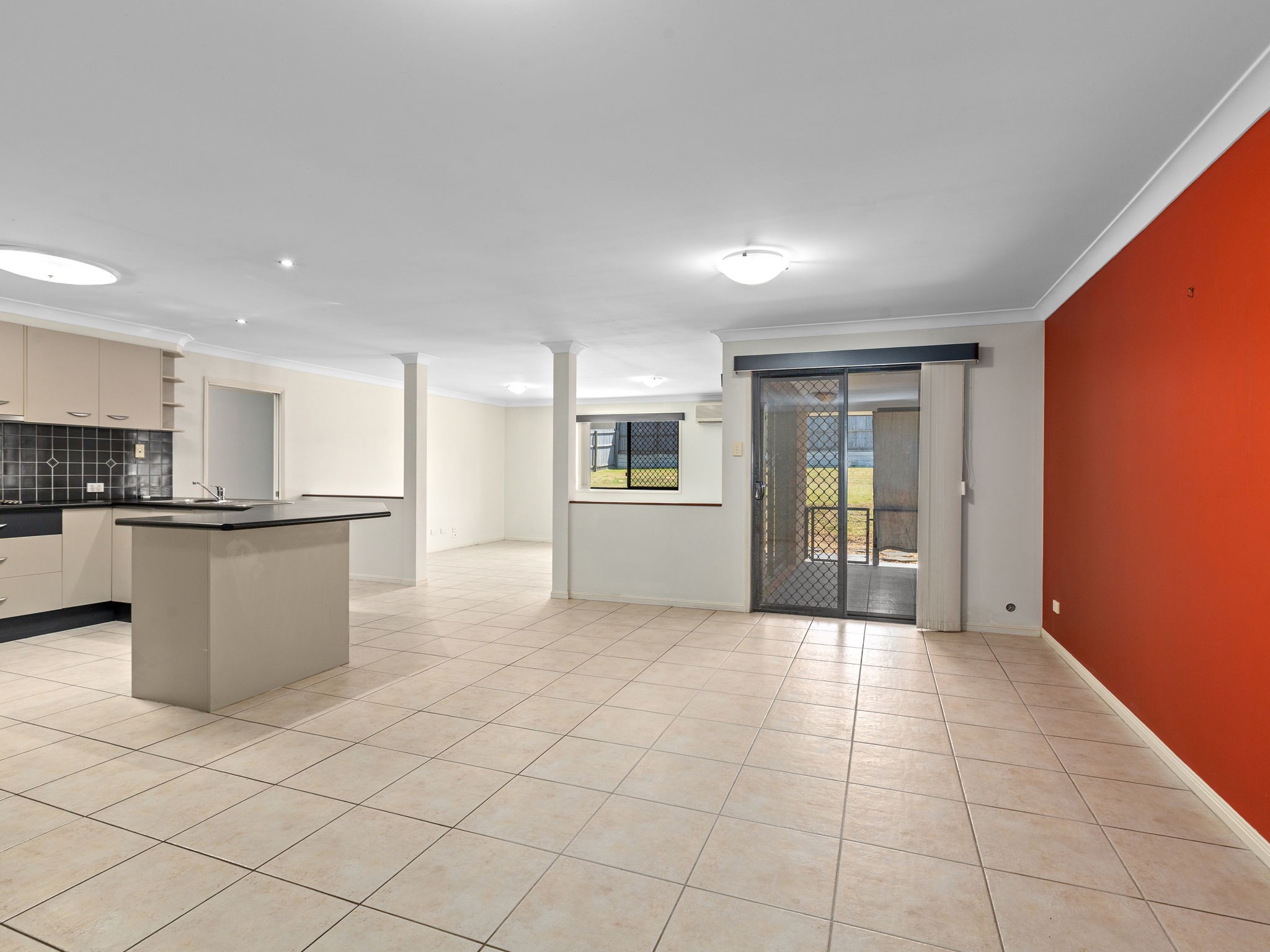 5 Short Street, Walloon, QLD 4306