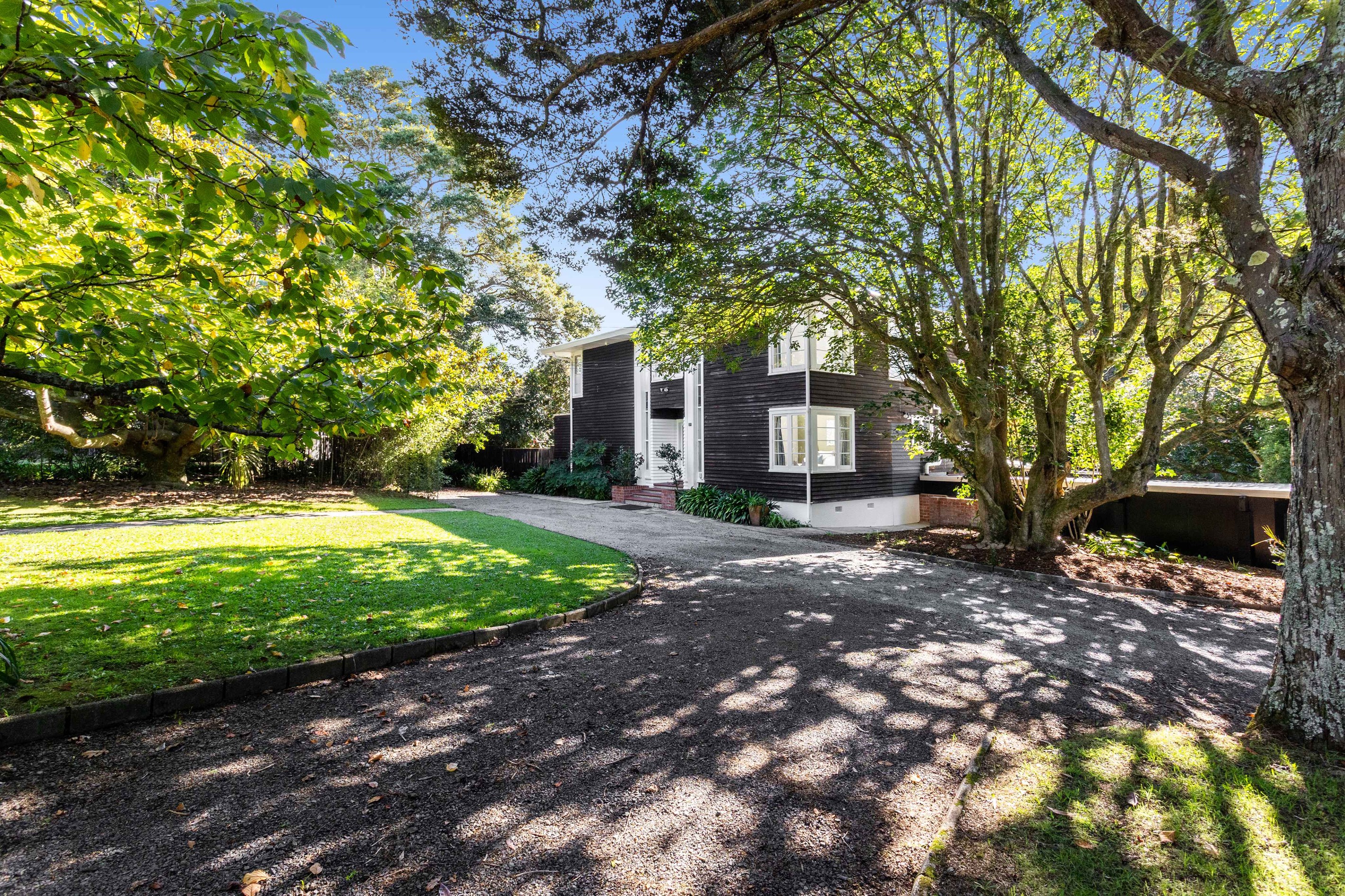 62 Grande Vue Road, Hill Park, Manukau City