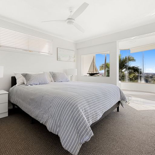 2/33 Yakola Parade, Alexandra Headland, QLD 4572