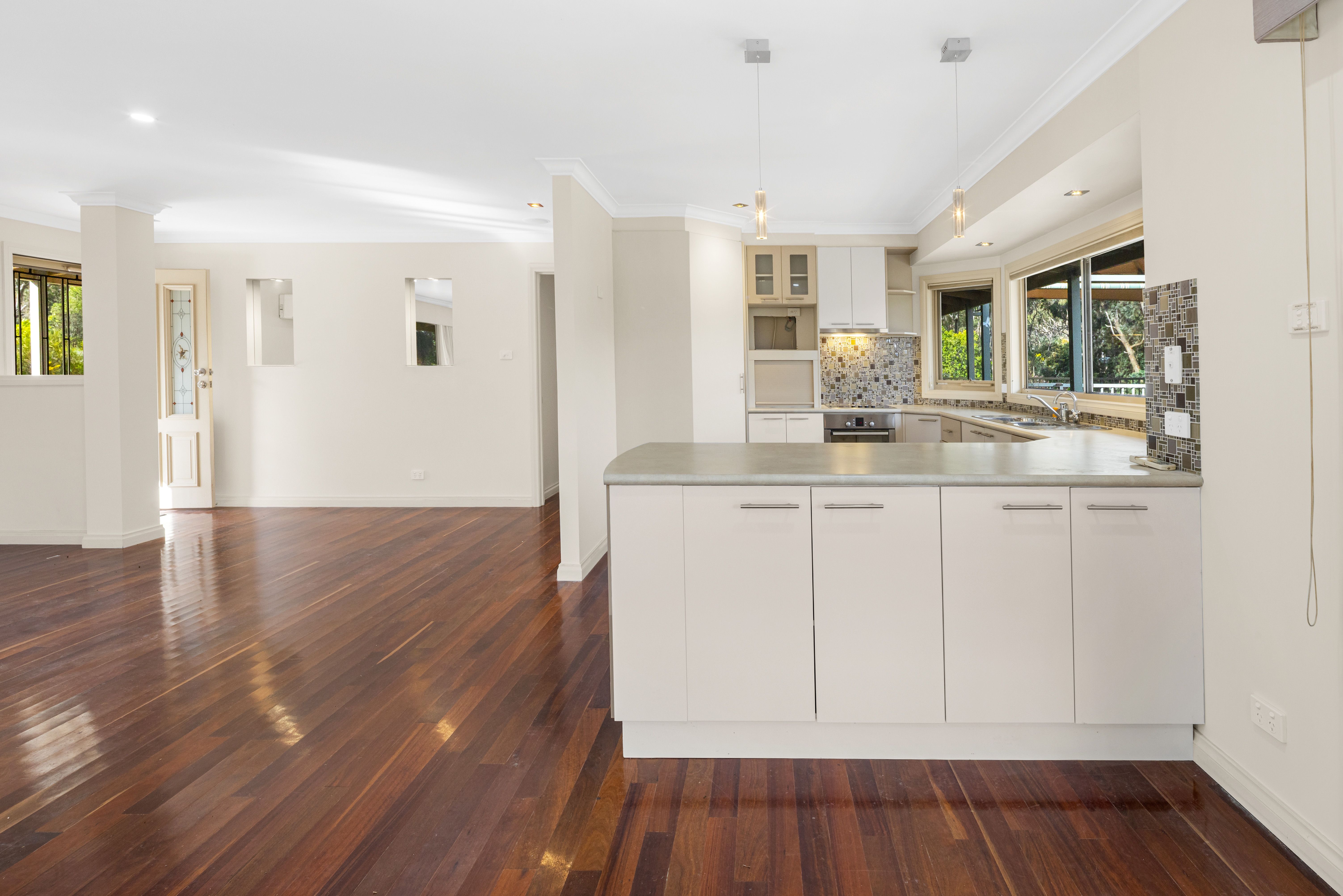 44 Russell Street — photo 6 of 19