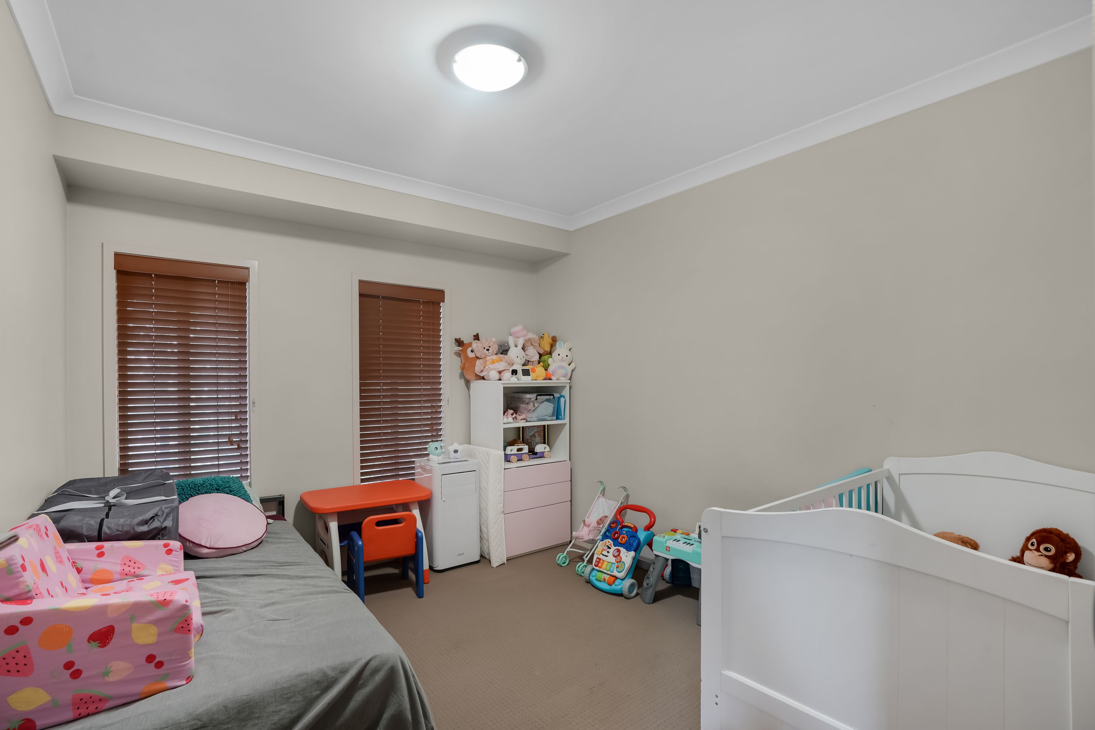 2 Streeton Road — photo 11 of 16
