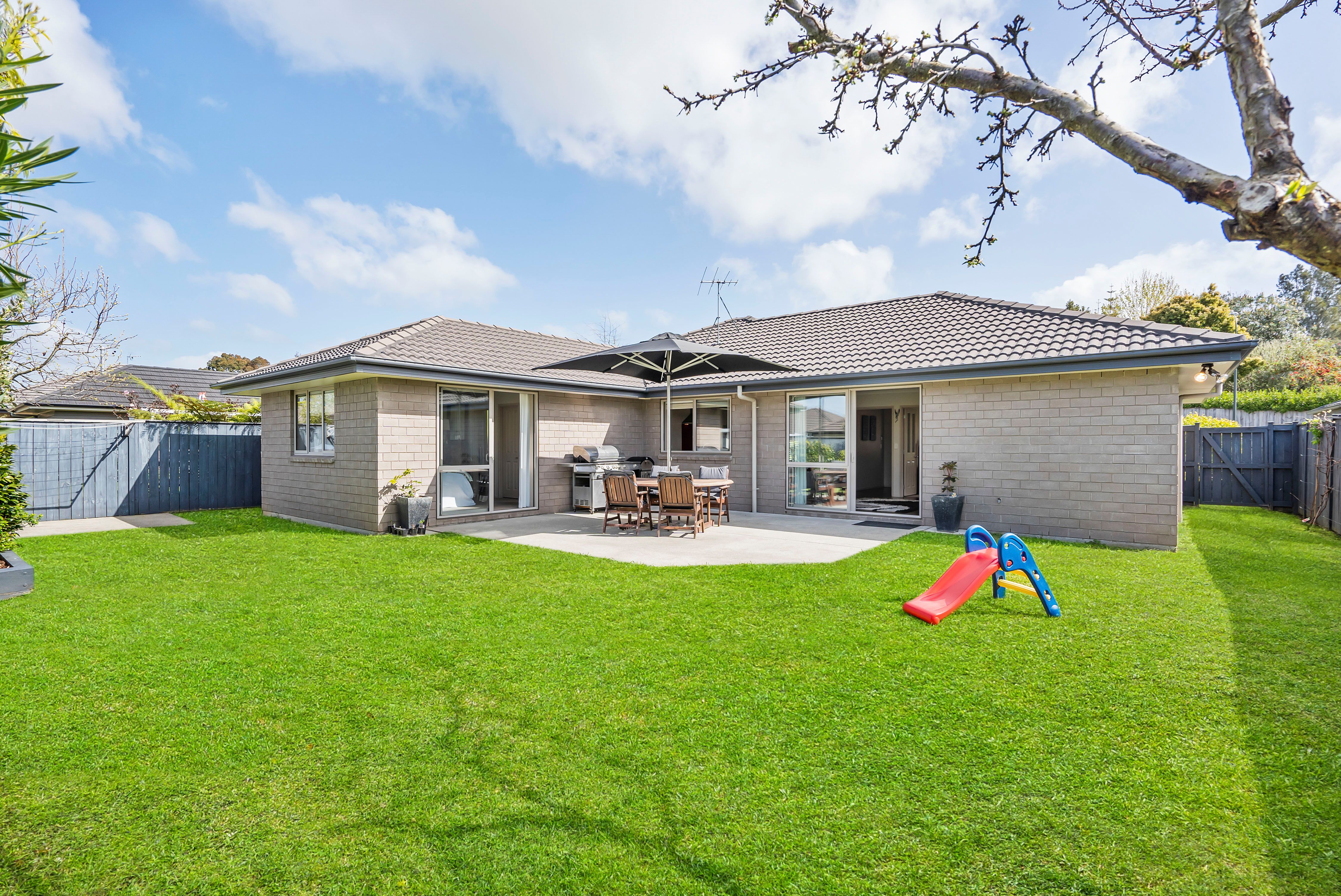 12 Silkwood Crescent, Karaka, Franklin