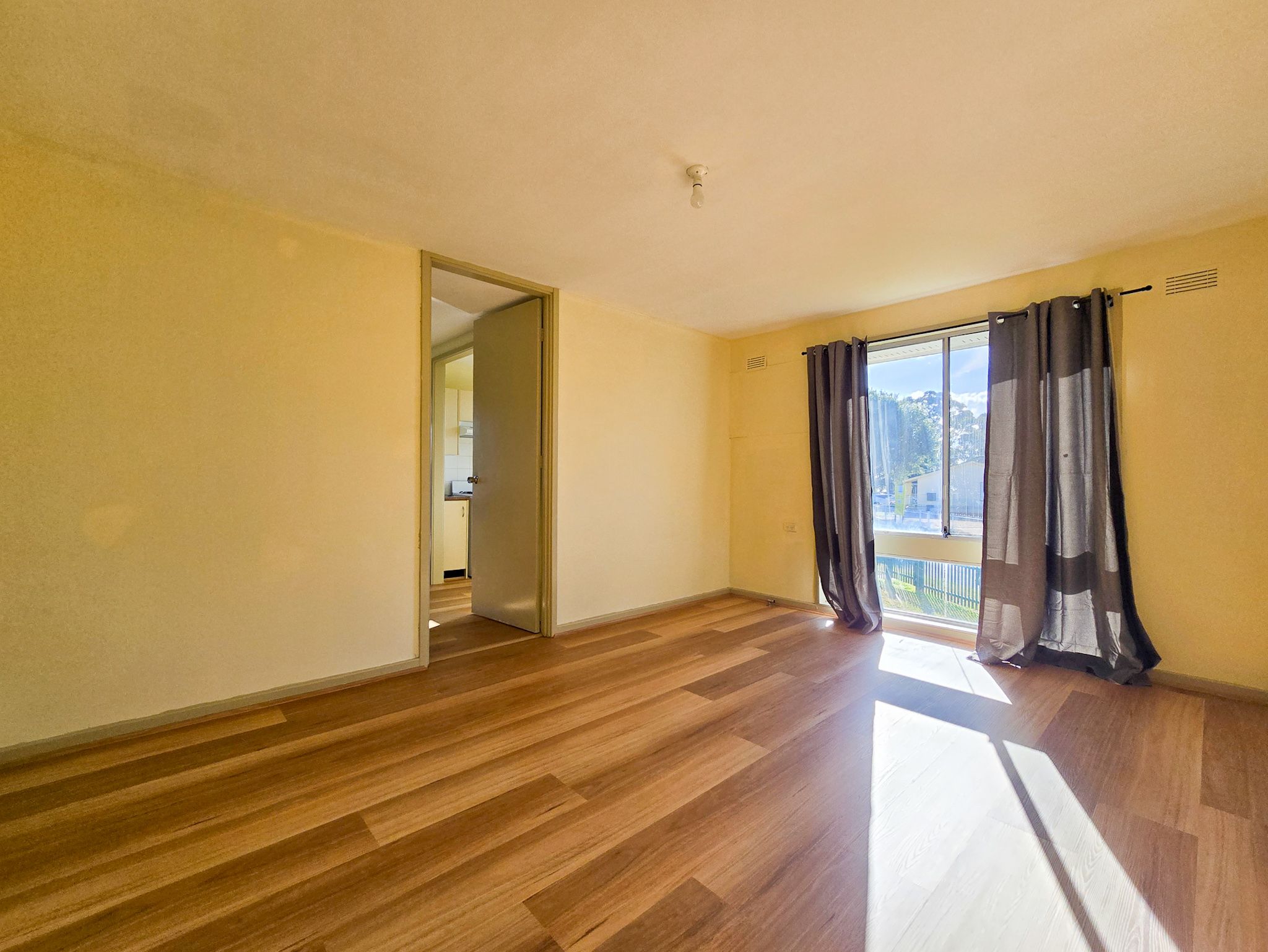 9 Yarrawin Way, Airds, NSW 2560