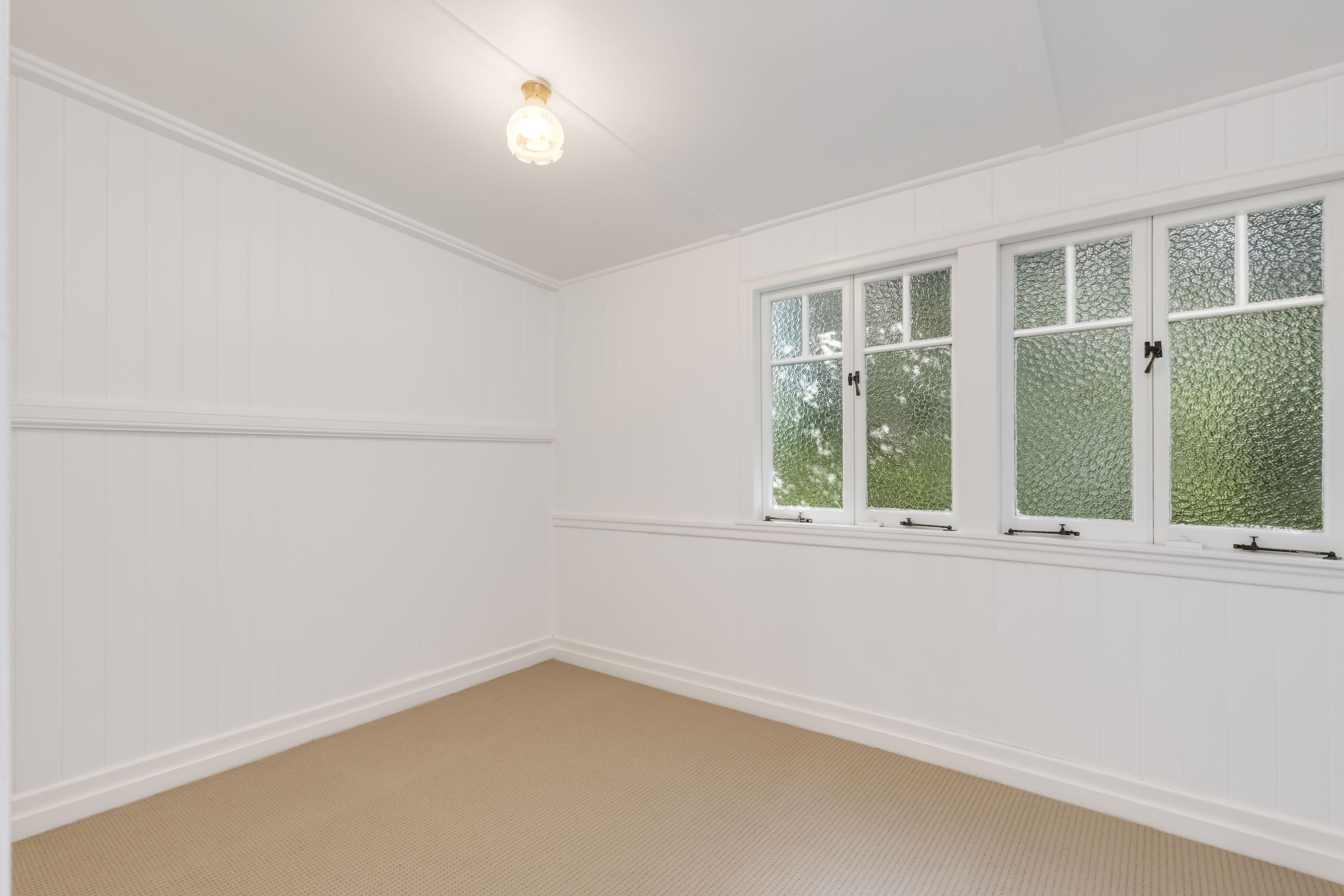 15 Auburn Street — photo 9 of 11