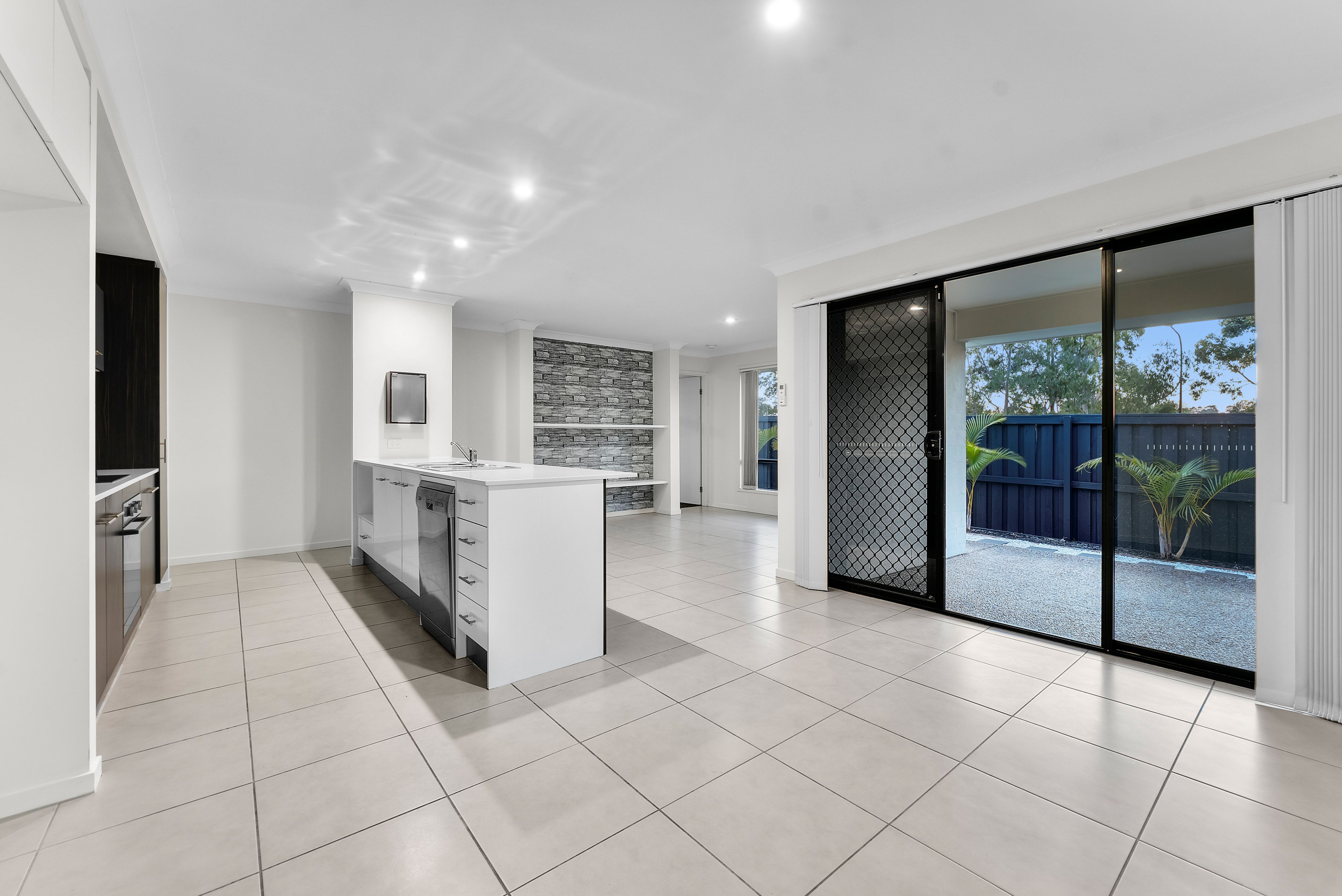 20 Denham Crescent, North Lakes, QLD 4509