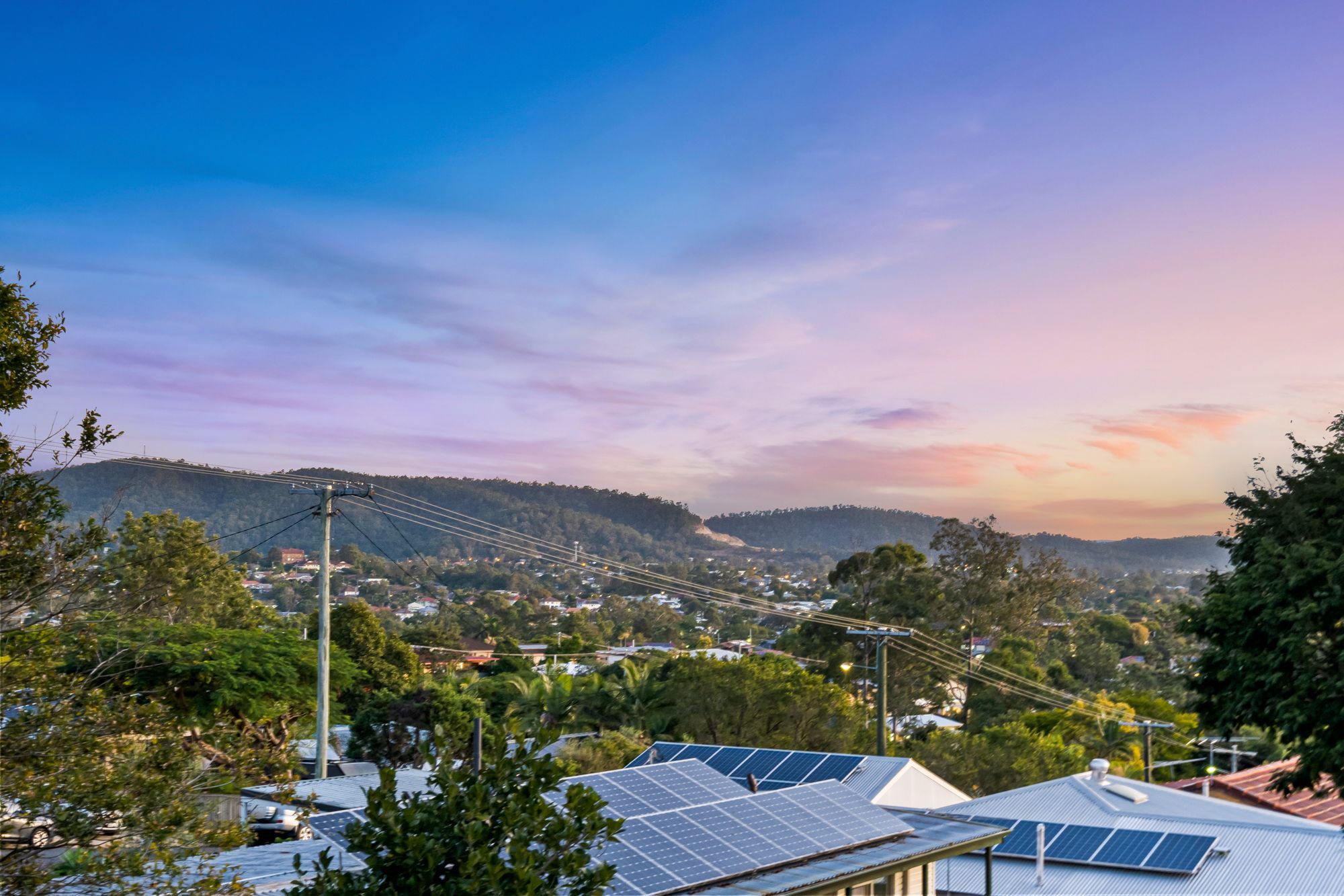 972 South Pine Road, Everton Hills, QLD 4053