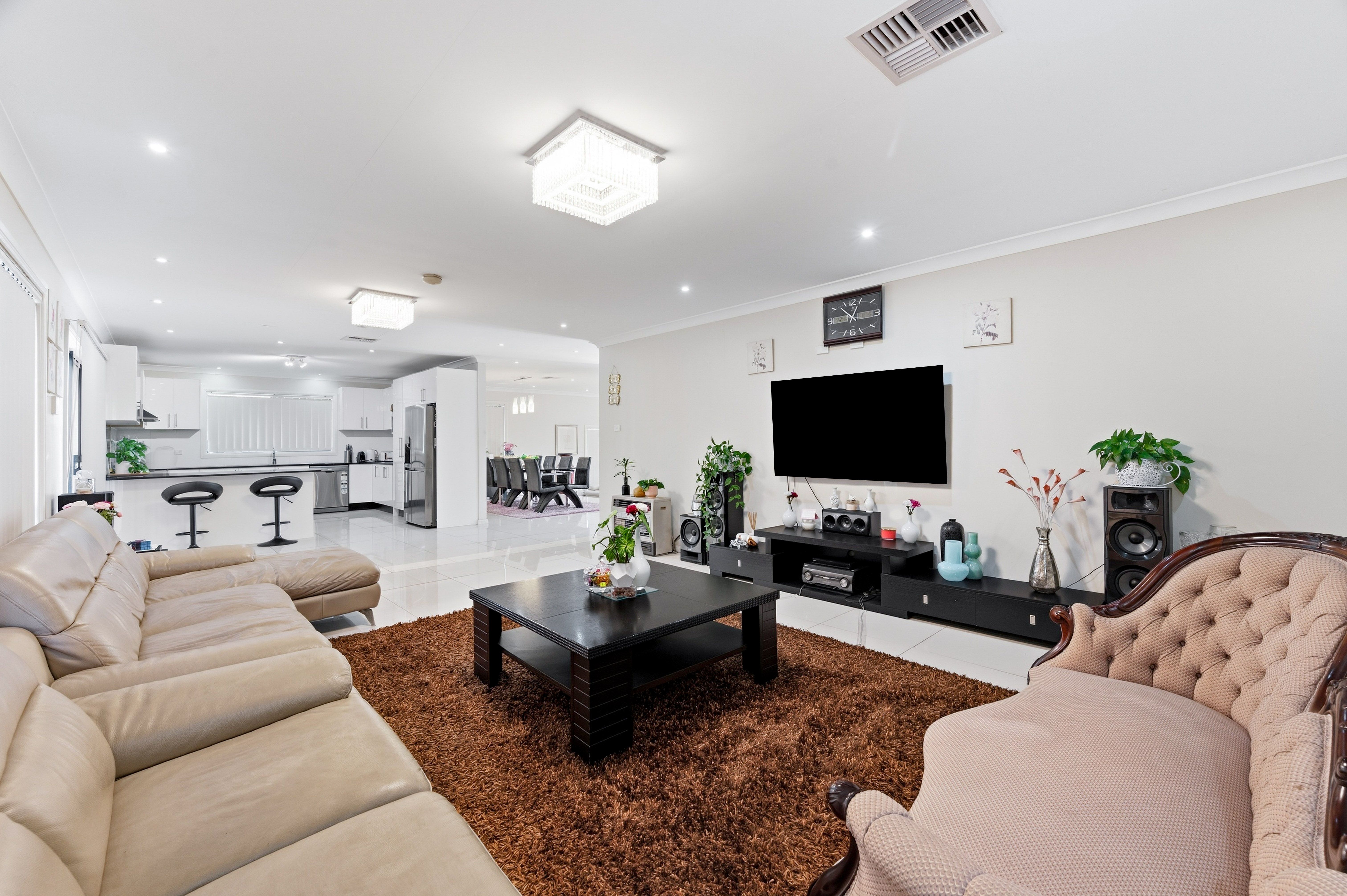 8 St Monica Way — photo 4 of 12