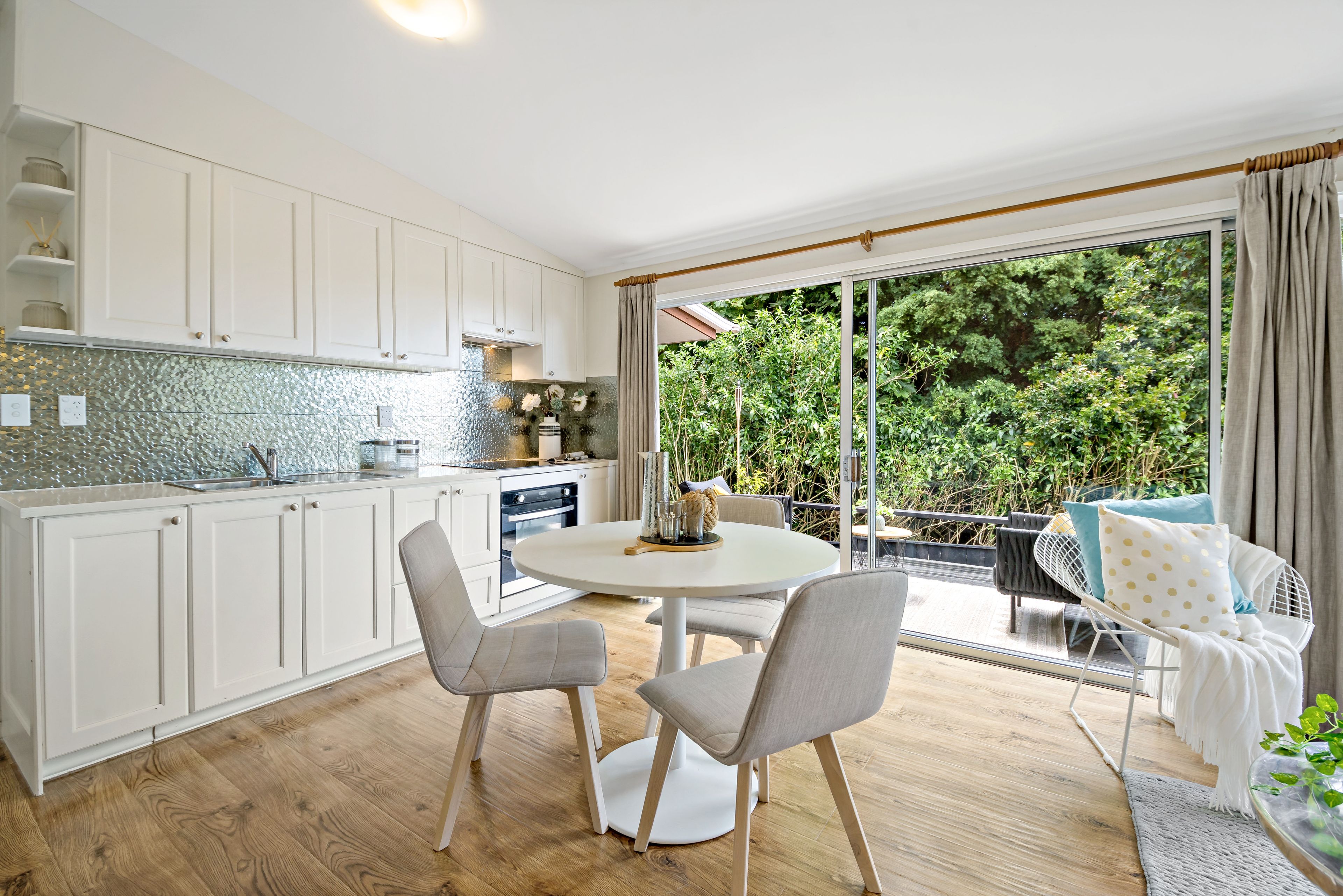 2/64 Exmouth Road, Northcote, North Shore City
