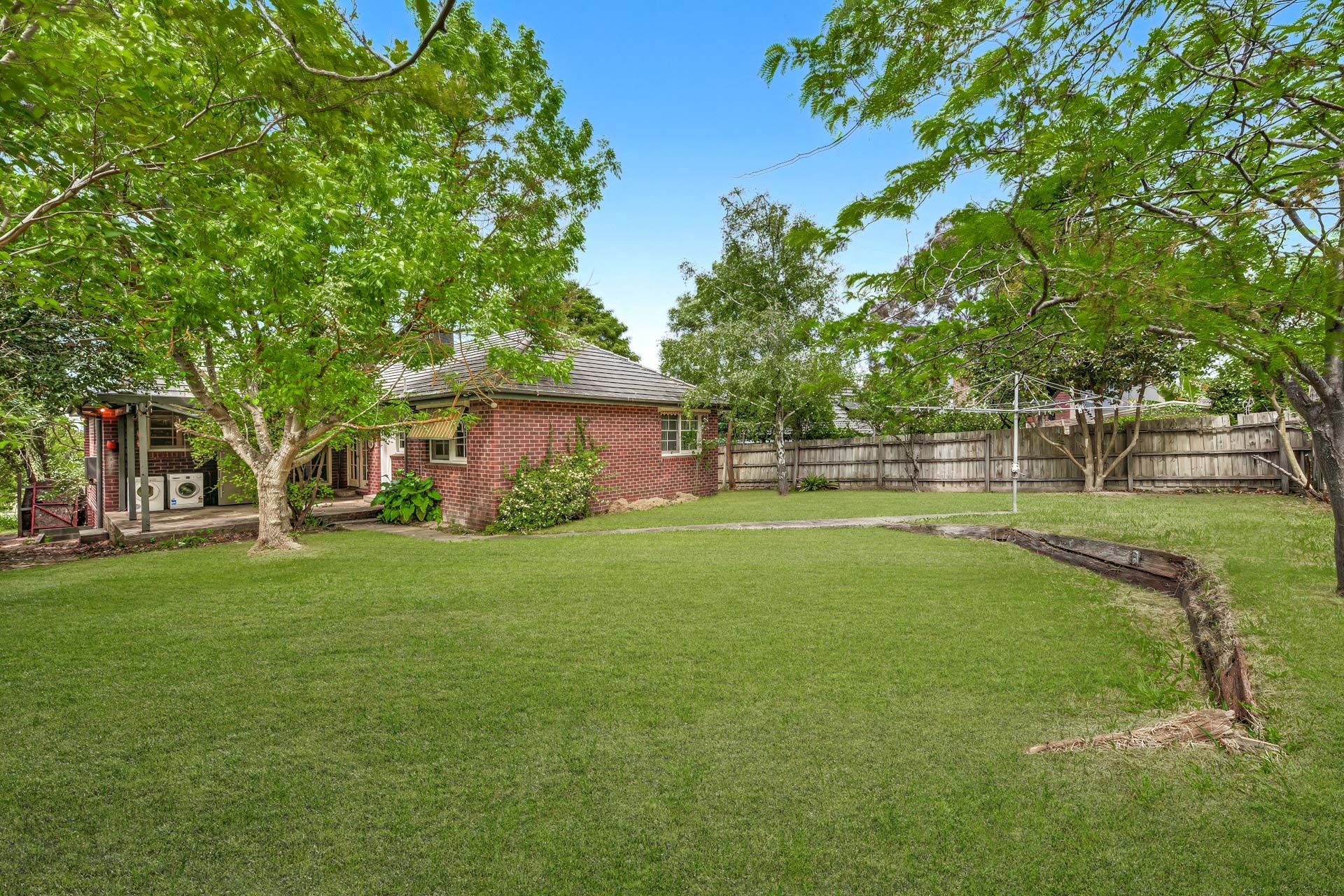 11 Wellesley Road — photo 11 of 13