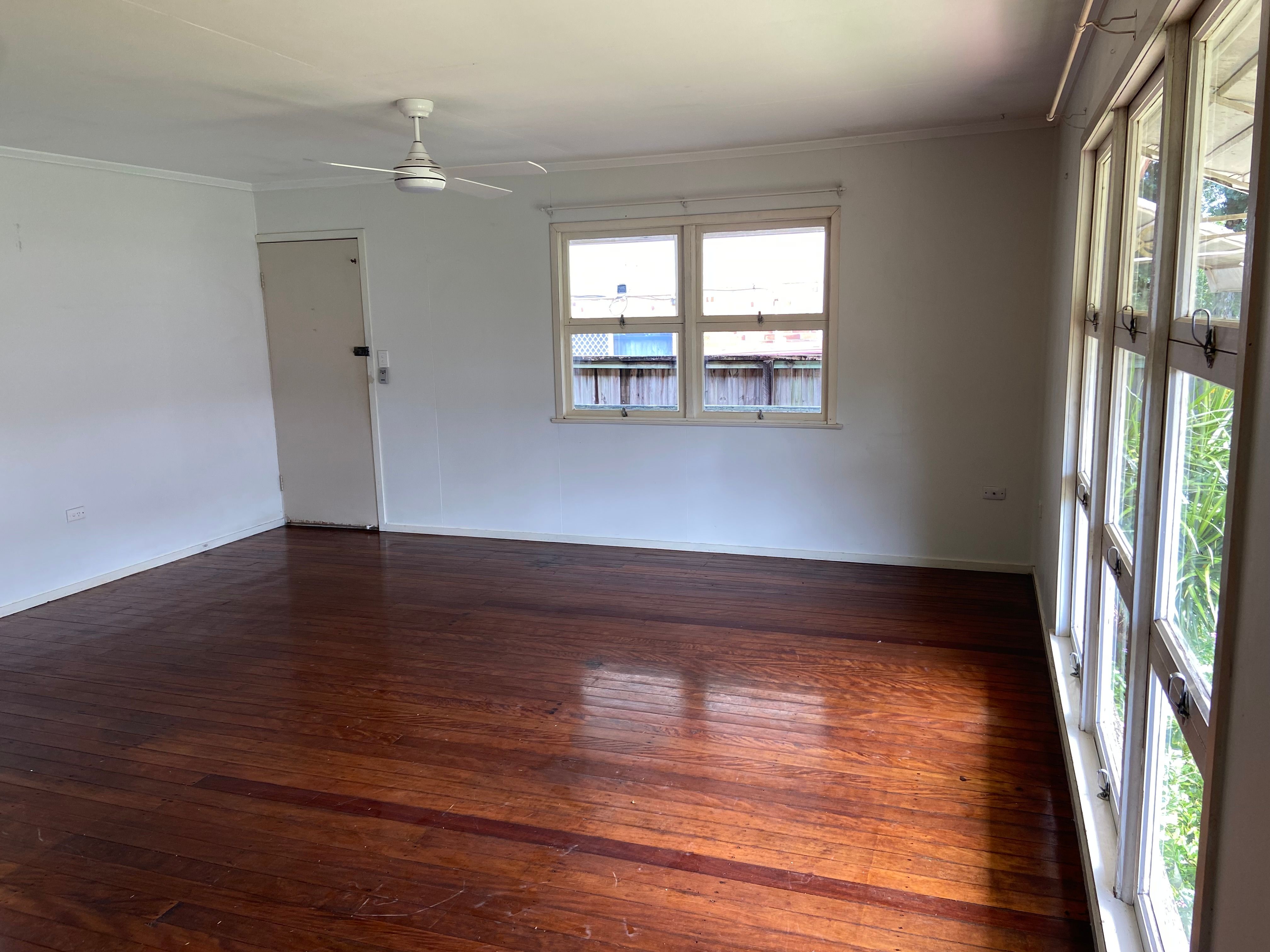 8 Cawthray Street, Biggera Waters, QLD 4216