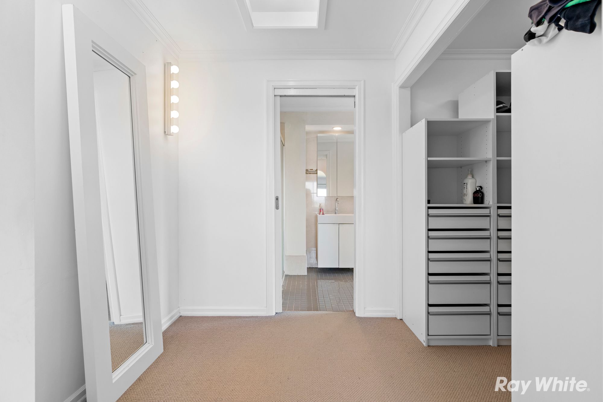 77 Bavin Road — photo 10 of 30