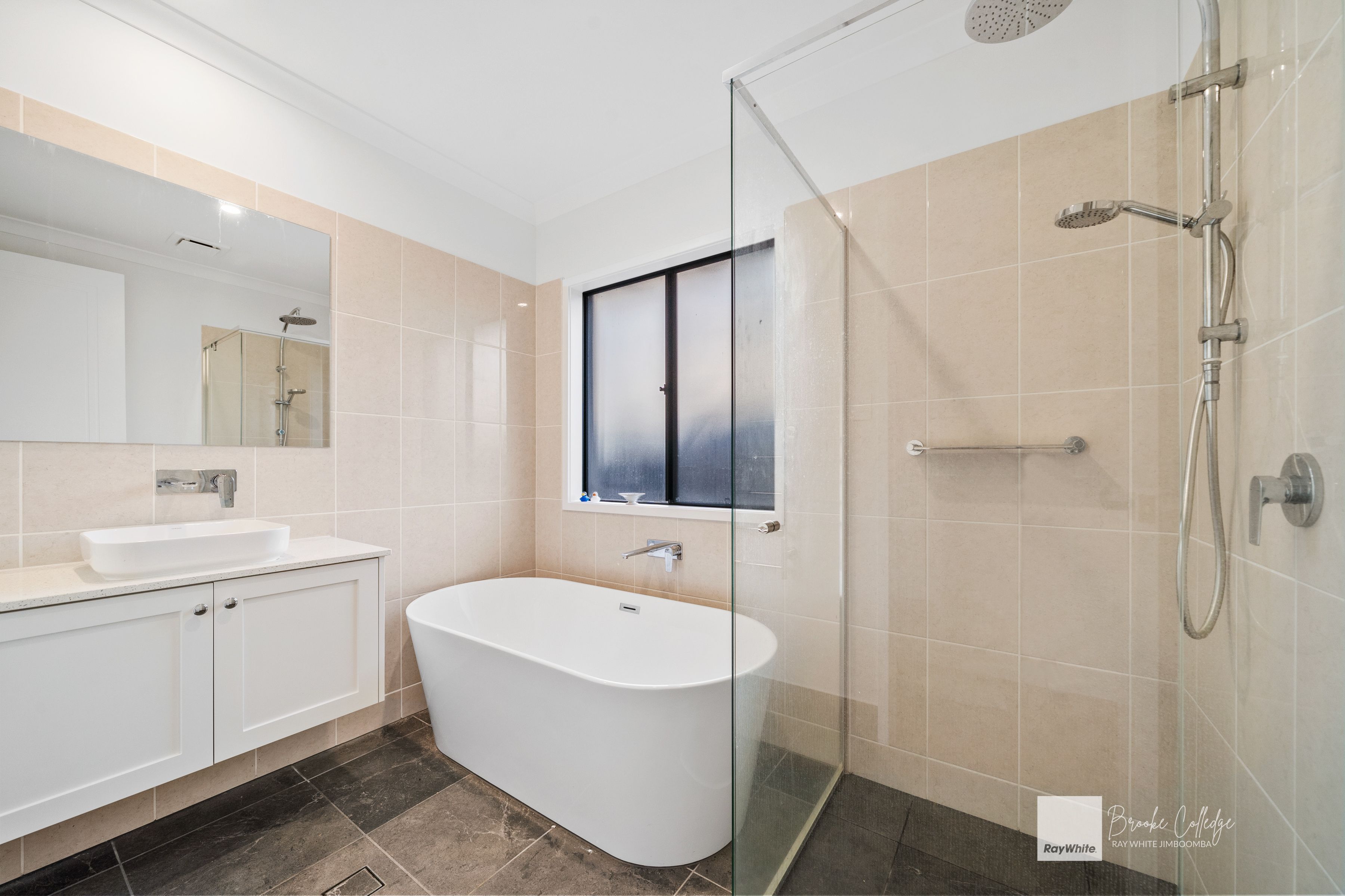 21 Colmar Street — photo 14 of 21