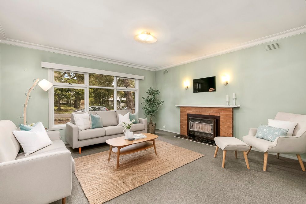 43 Greenways Road, Glen Waverley, VIC 3150