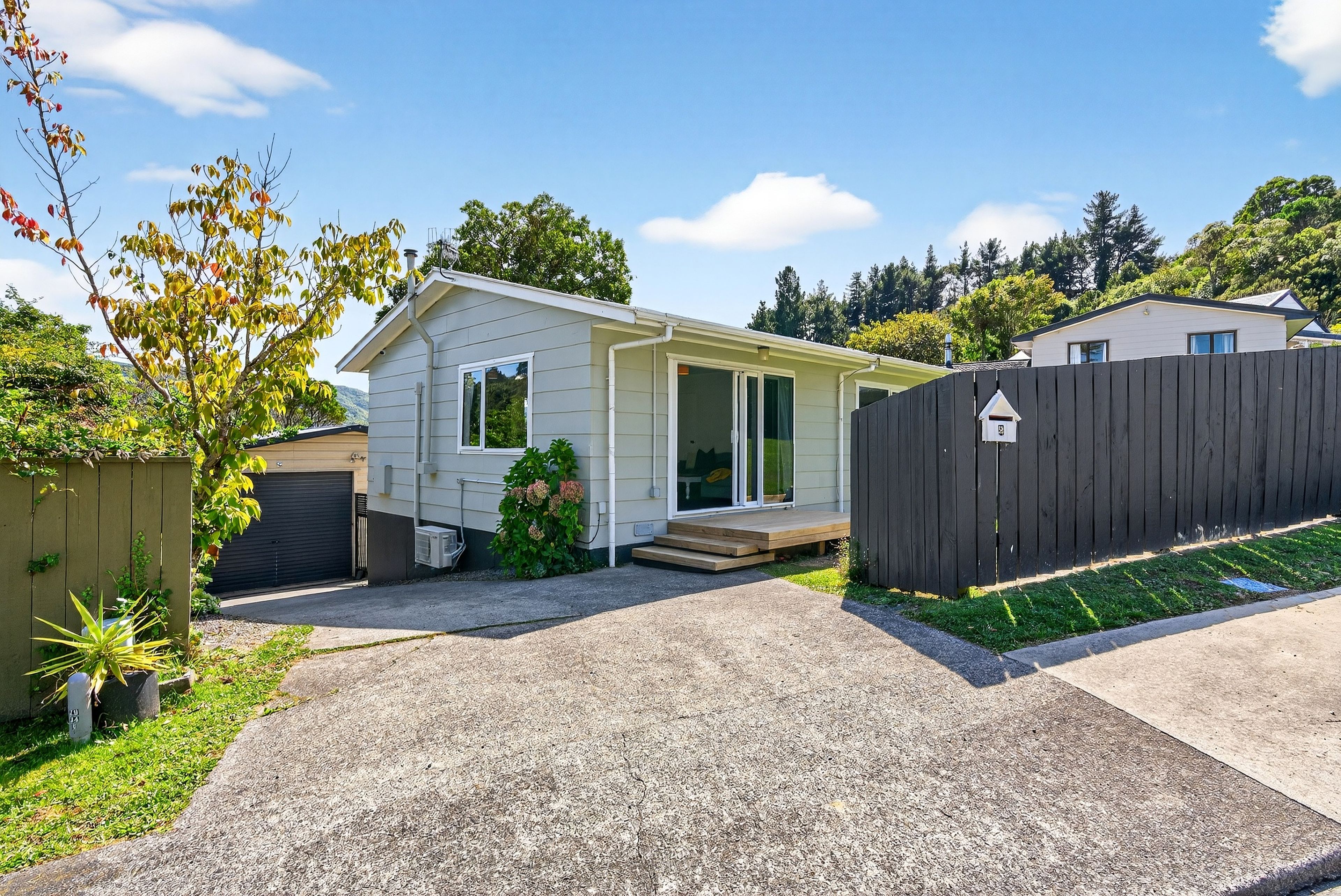 2 Takanini Grove, Stokes Valley, Lower Hutt City
