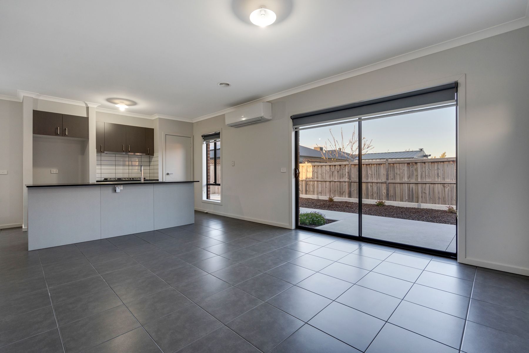 6 Feodora Street — photo 5 of 20
