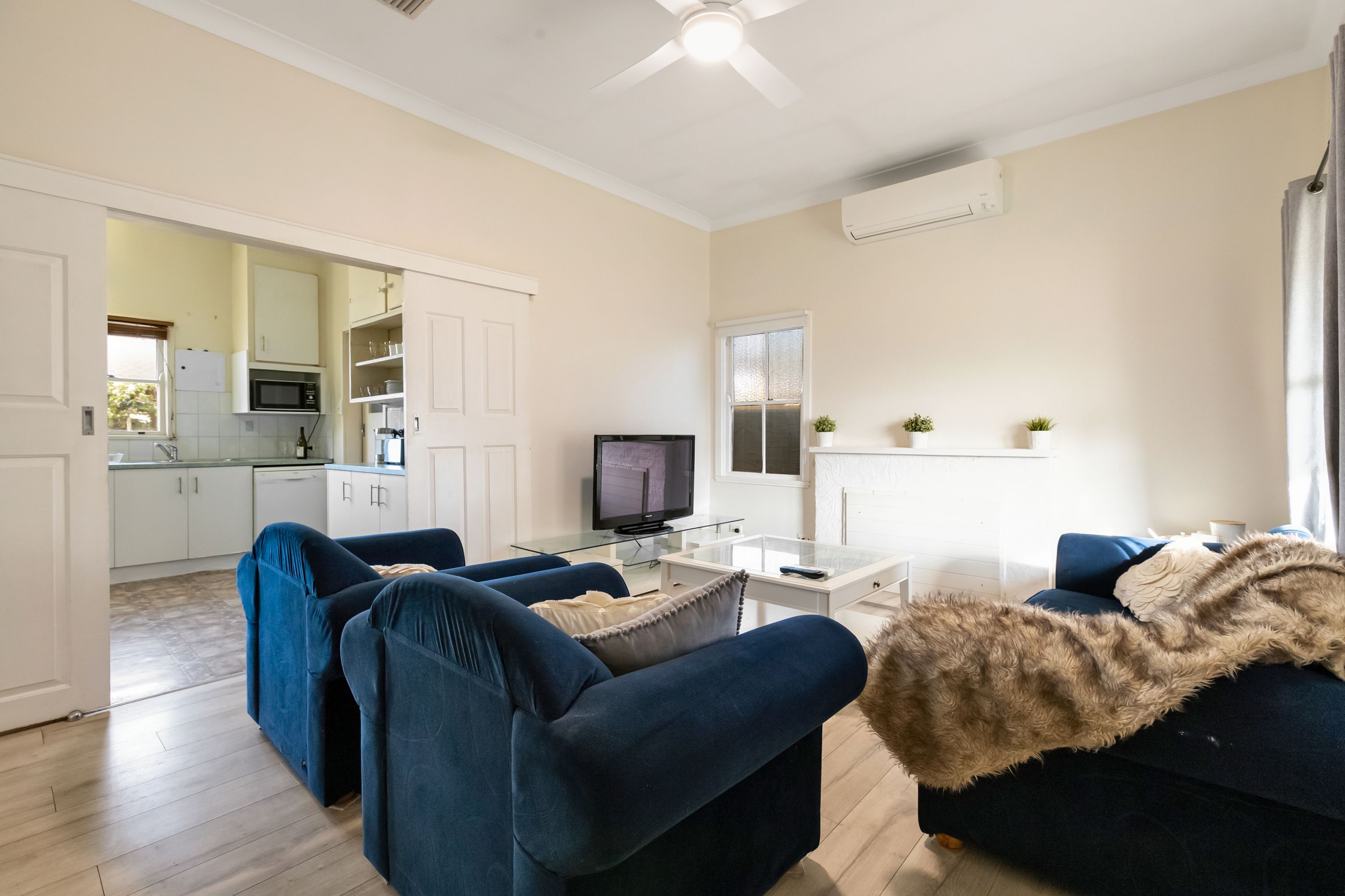 2 Hunter Street — photo 4 of 12
