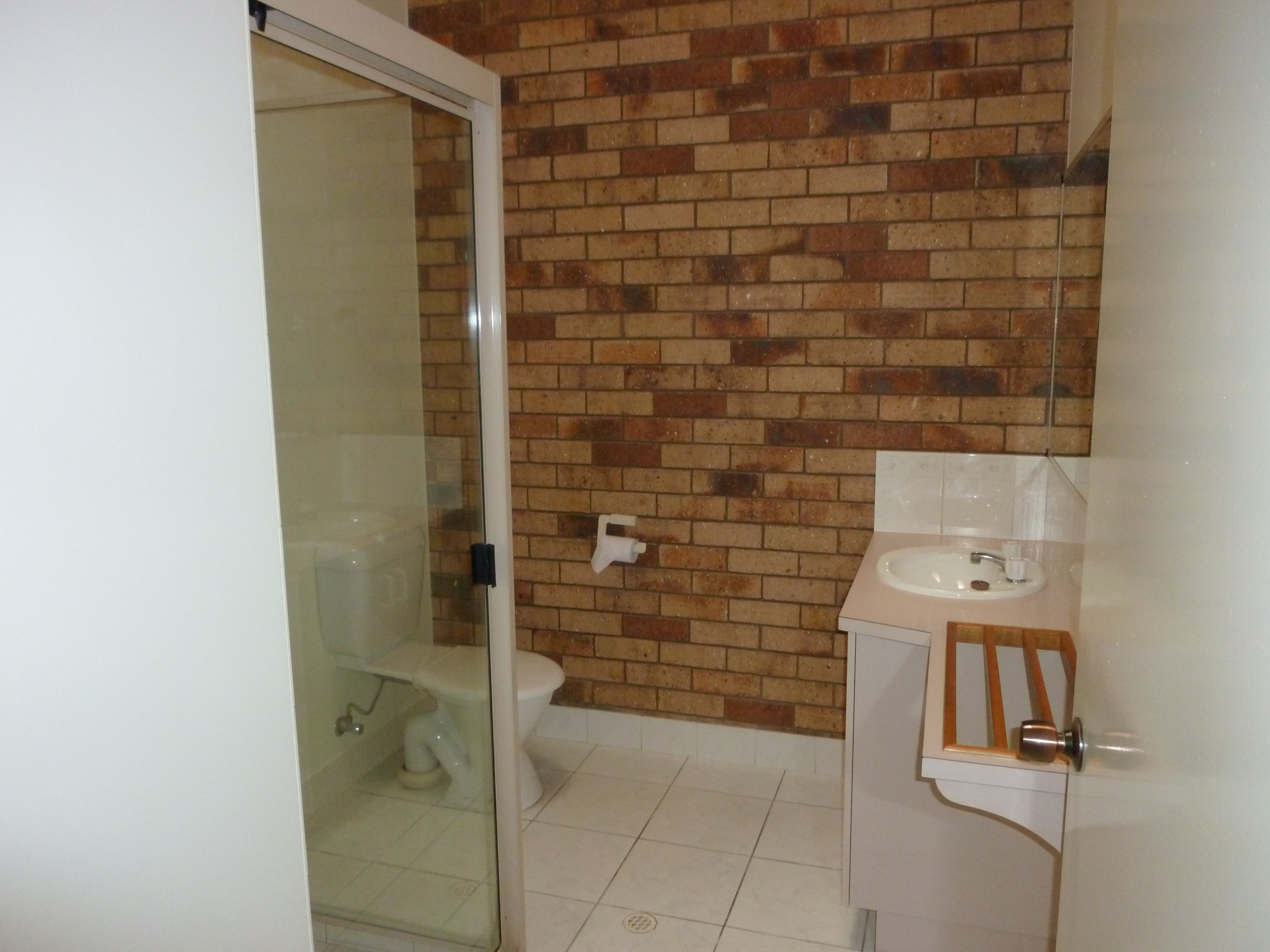 6/137 Freshwater Street, Torquay, QLD 4655 Leased Unit Ray White