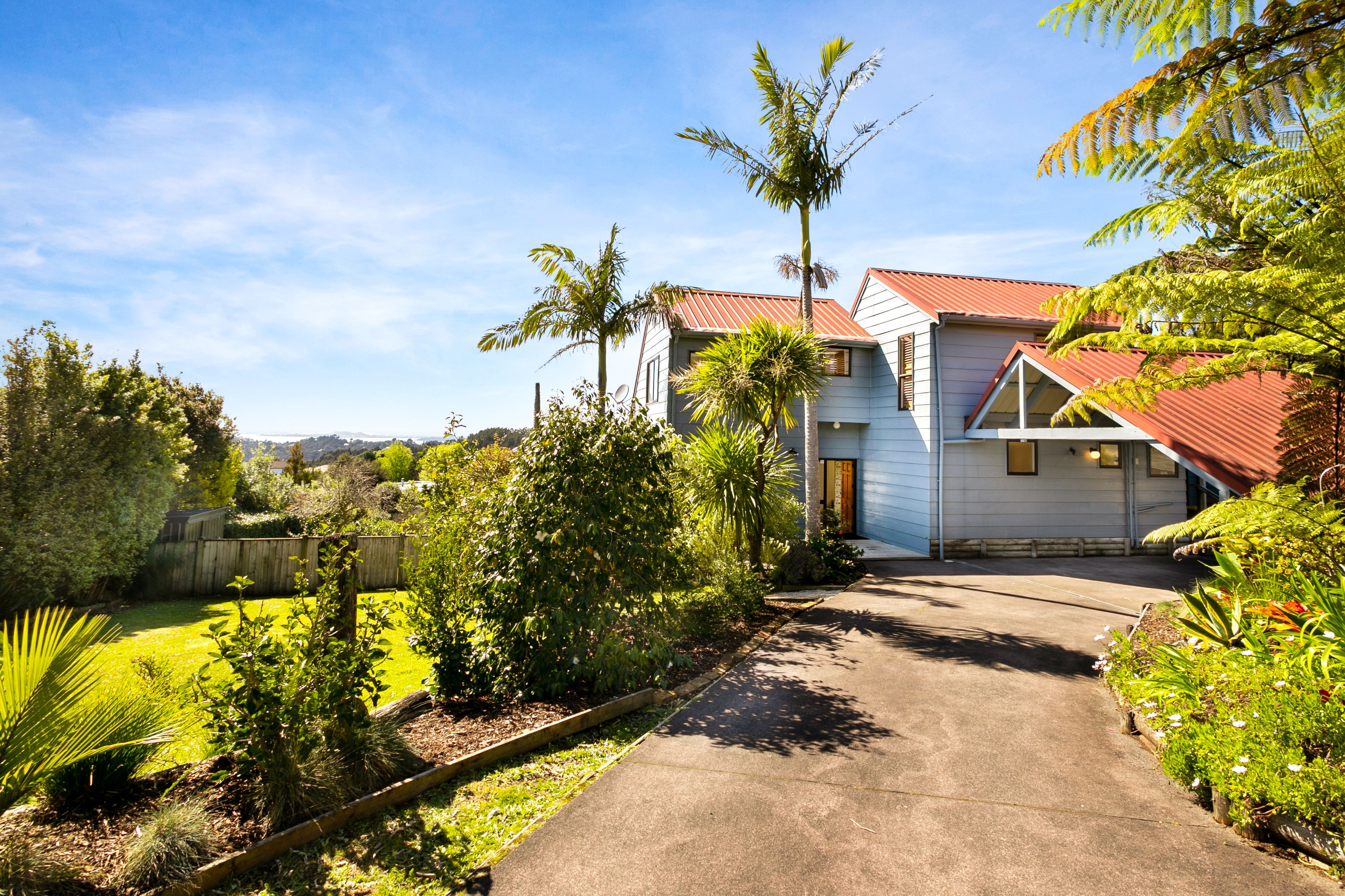 34 Laingfield Terrace, Laingholm, Waitakere City