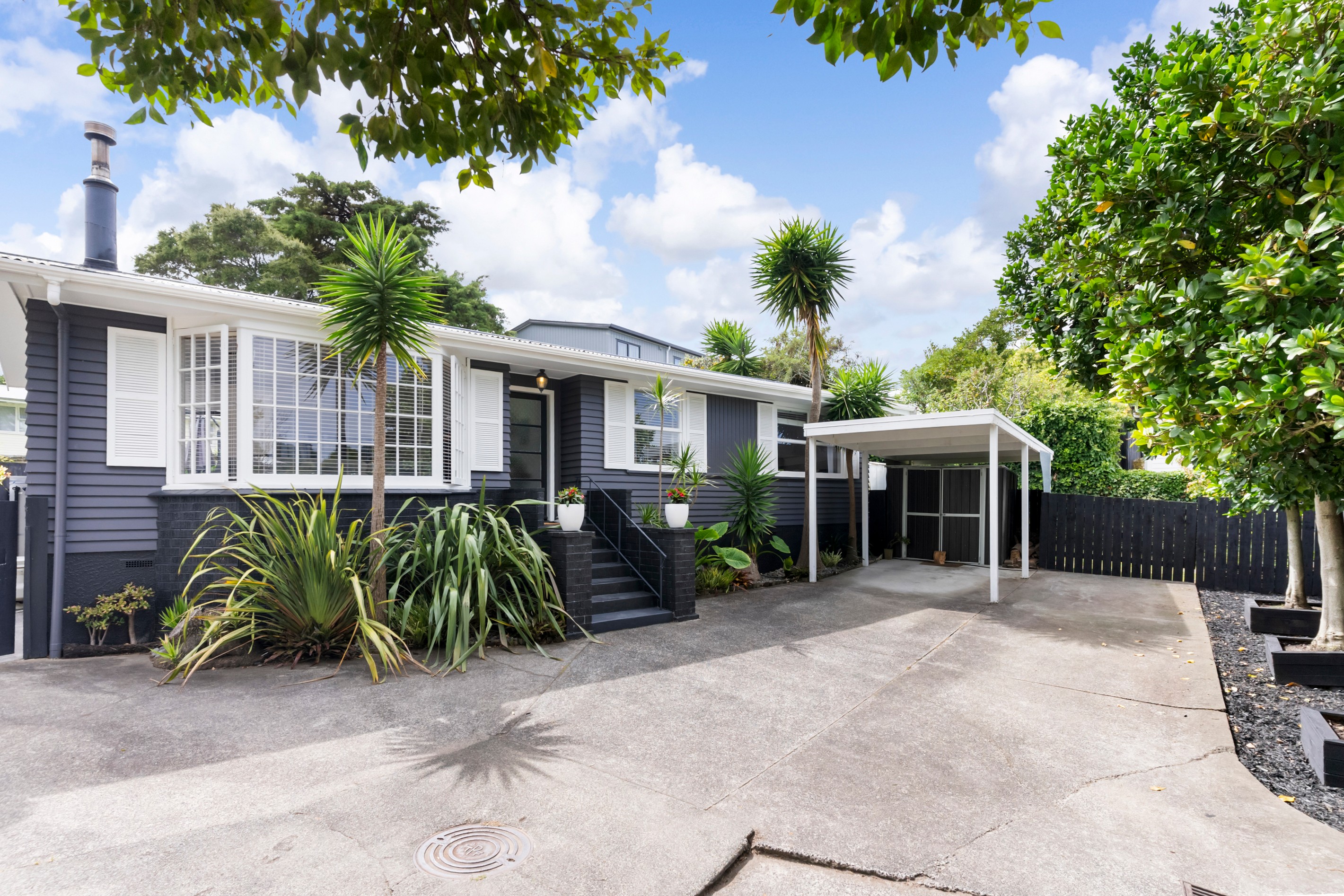 52 Tahi Terrace, Glen Eden, Waitakere City