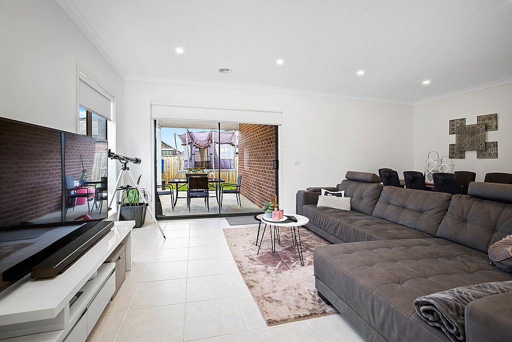 14 Larapinta Entrance, Werribee, VIC 3030