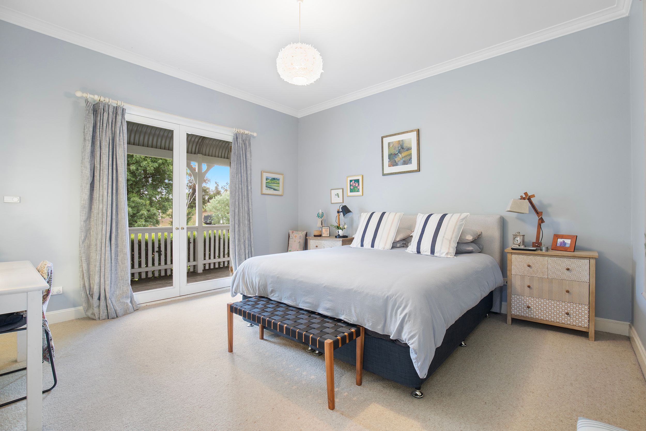 "Araluen" 11623 New England Highway — photo 4 of 30