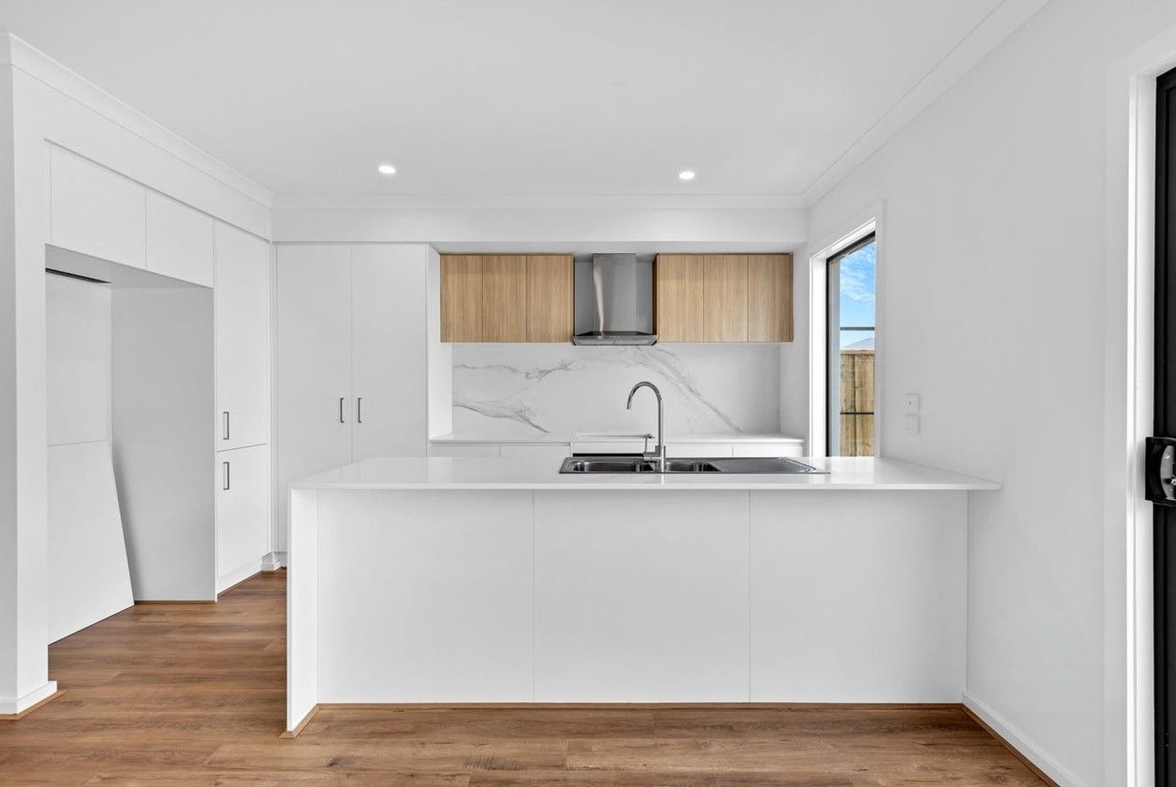 29 Bergamot Boulevard — photo 6 of 14
