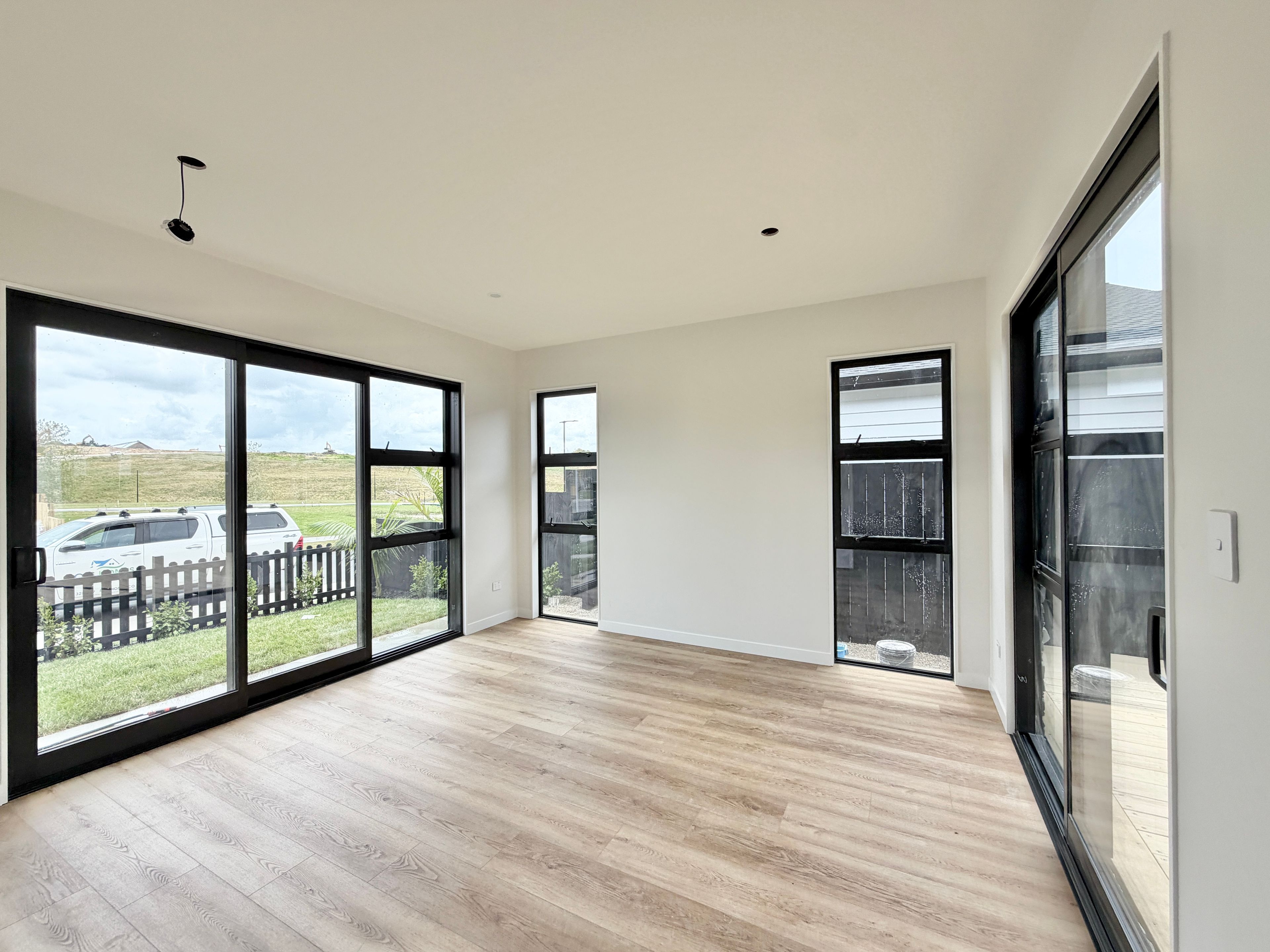 407 Te Taruna Drive, Milldale, Rodney