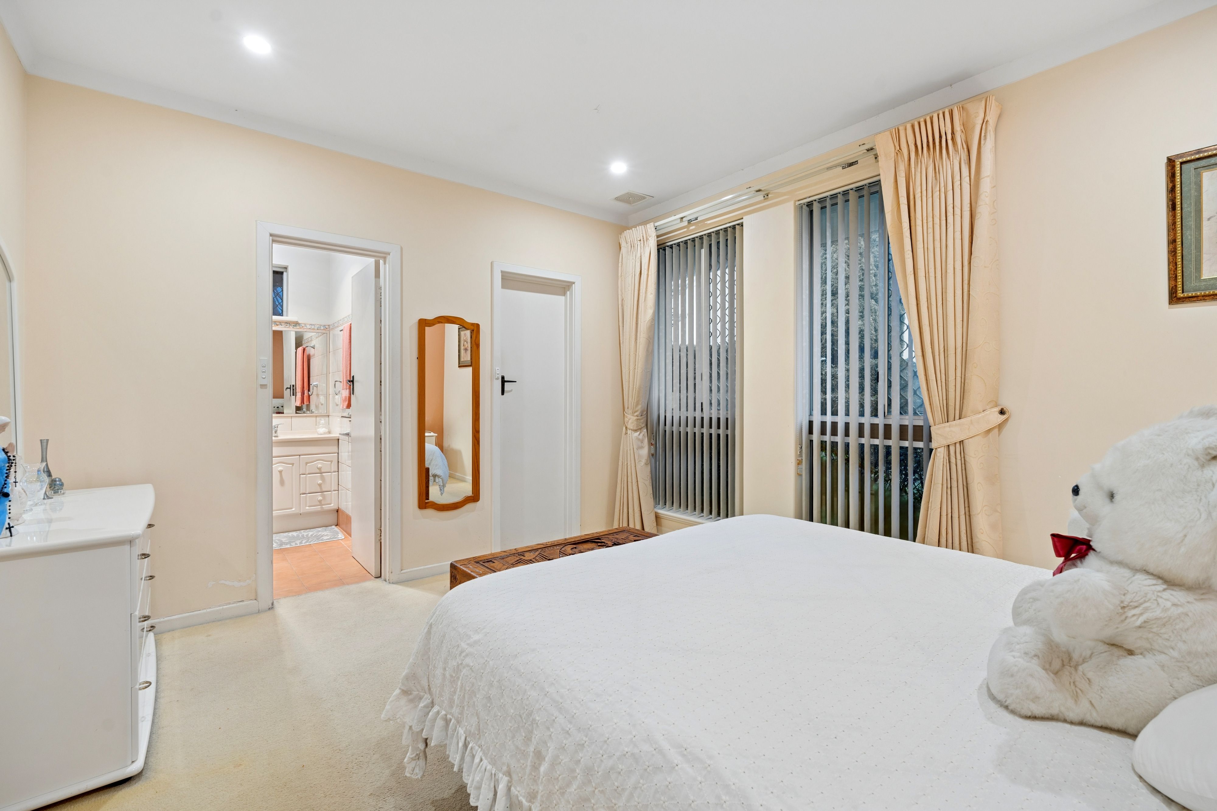 10 Crowea Street — photo 6 of 28