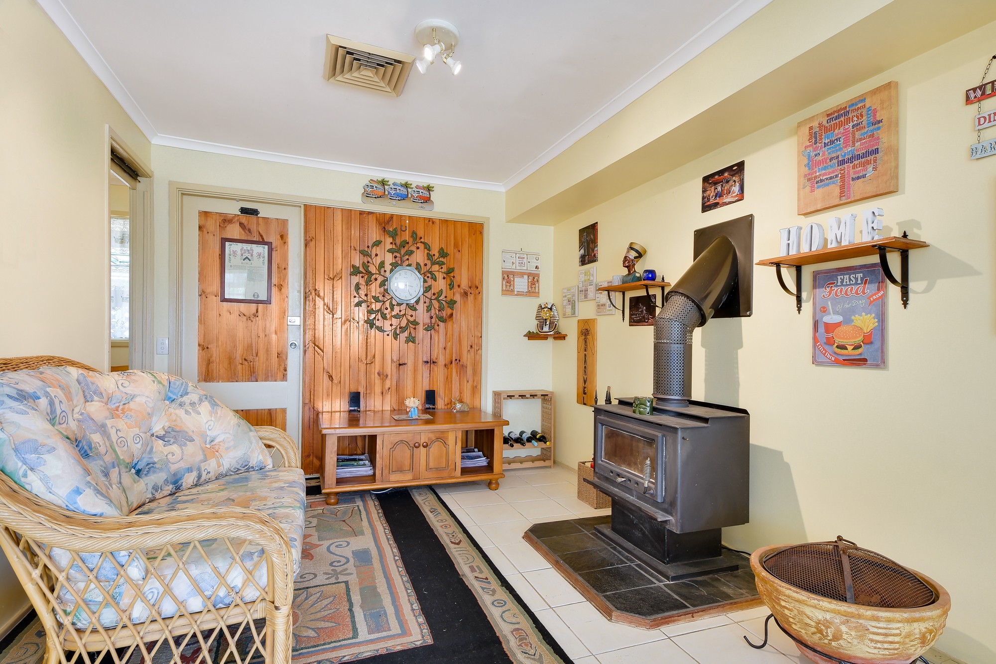 Ambarvale, NSW 2560