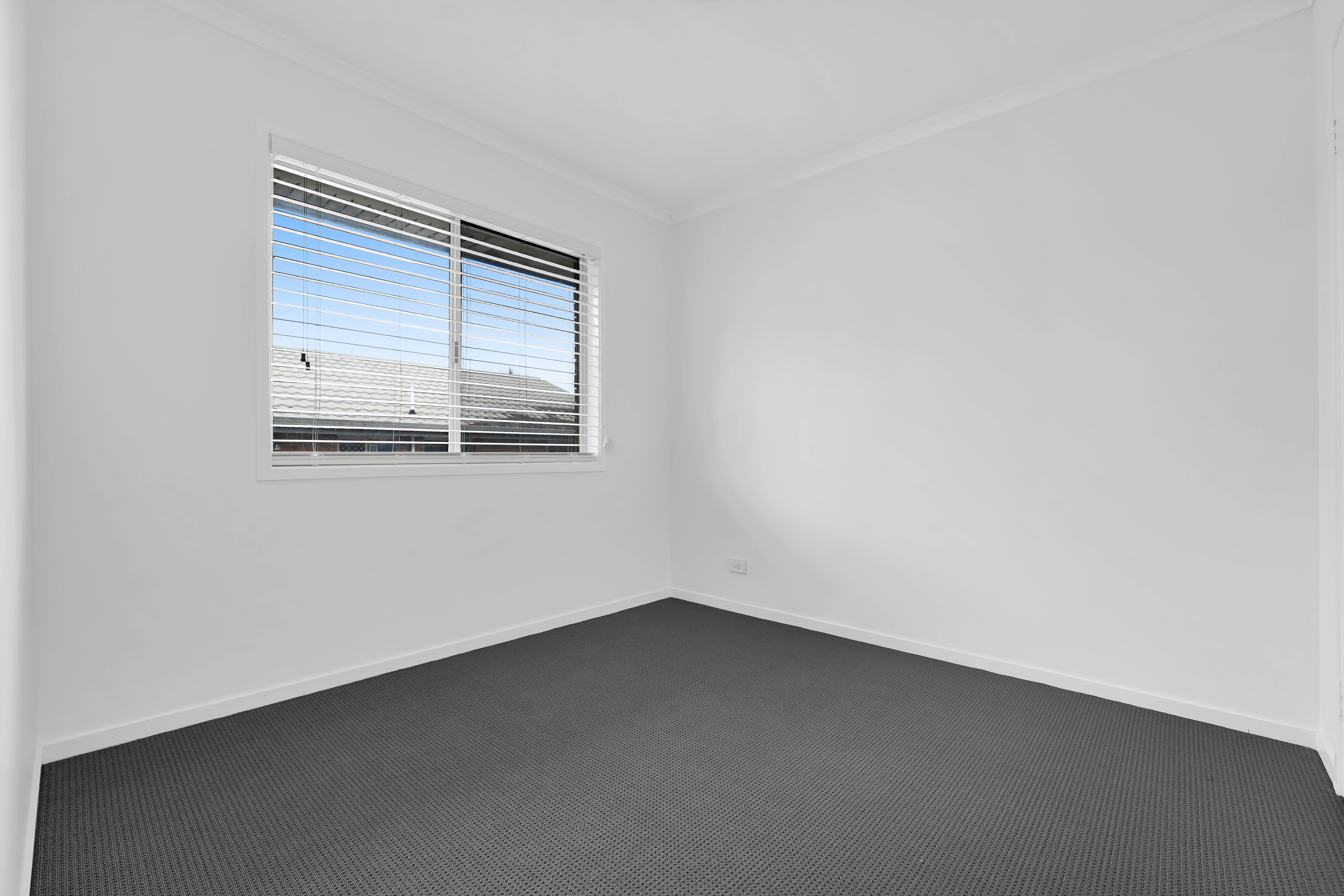 2/100 Smith Road — photo 8 of 27